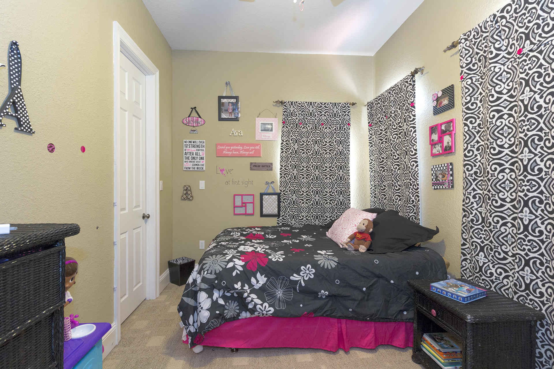 CALUSA BAY S/D - Residential