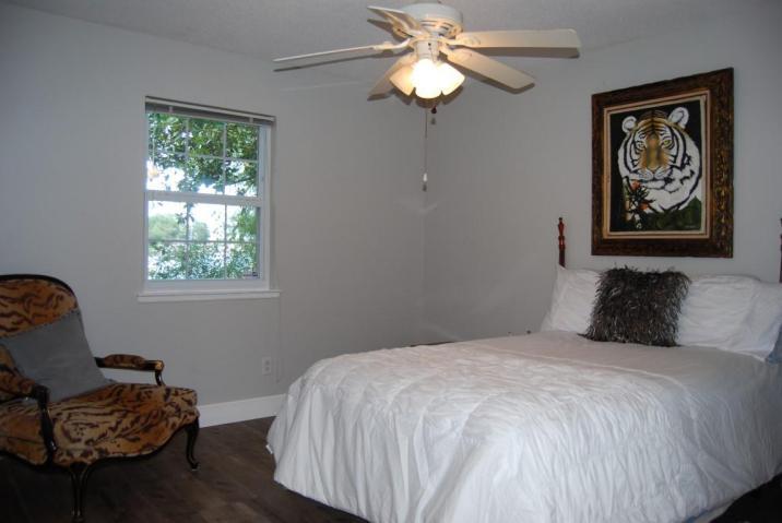 GREY MOSS POINT - Residential