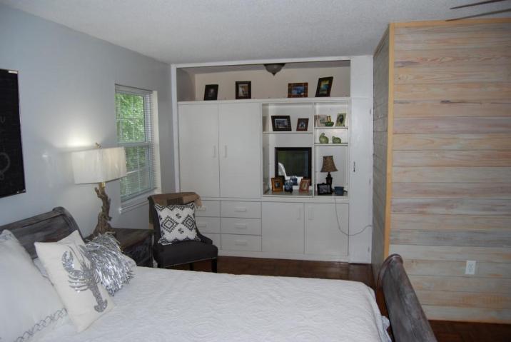 GREY MOSS POINT - Residential