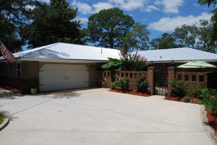 GREY MOSS POINT - Residential