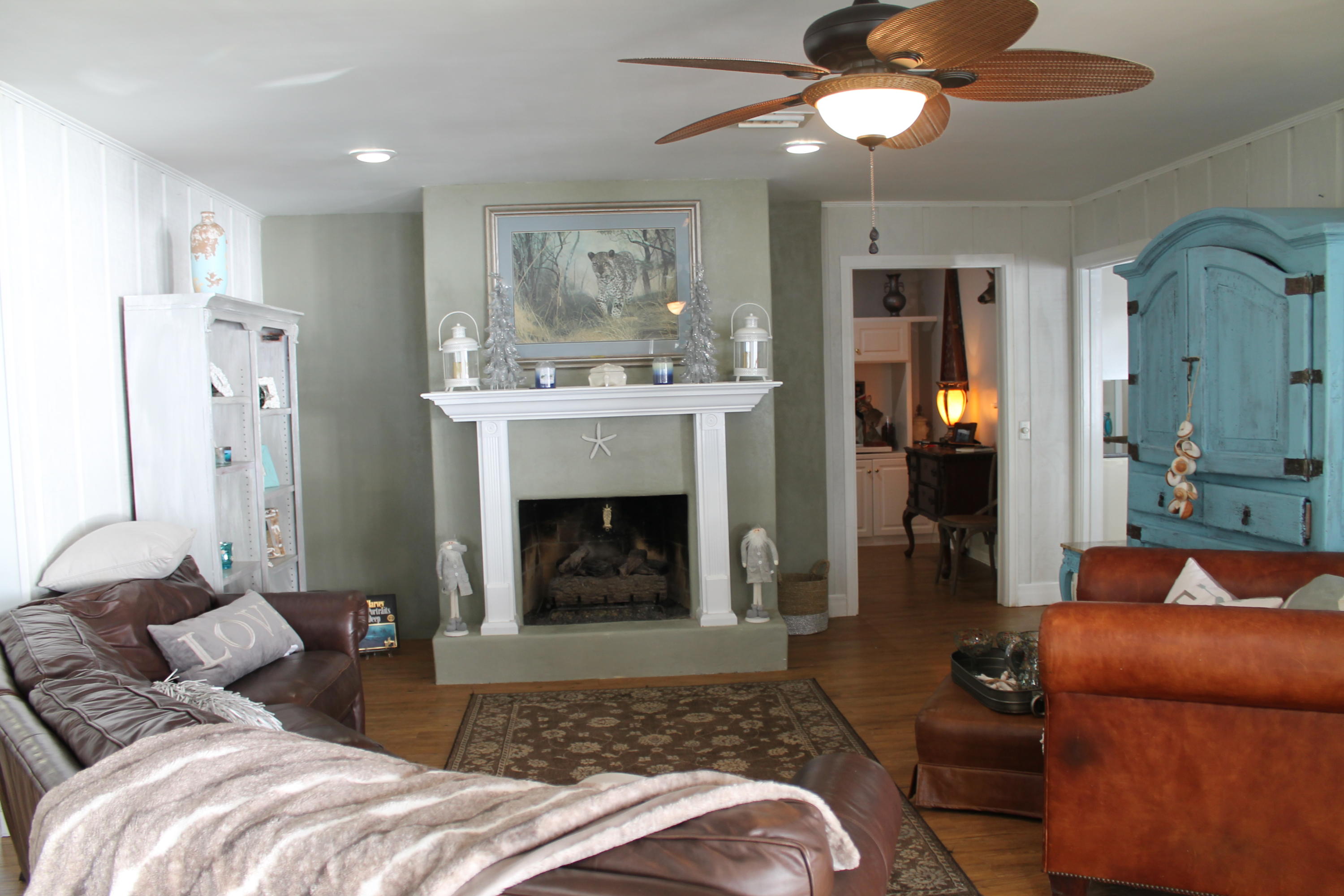 GREY MOSS POINT - Residential