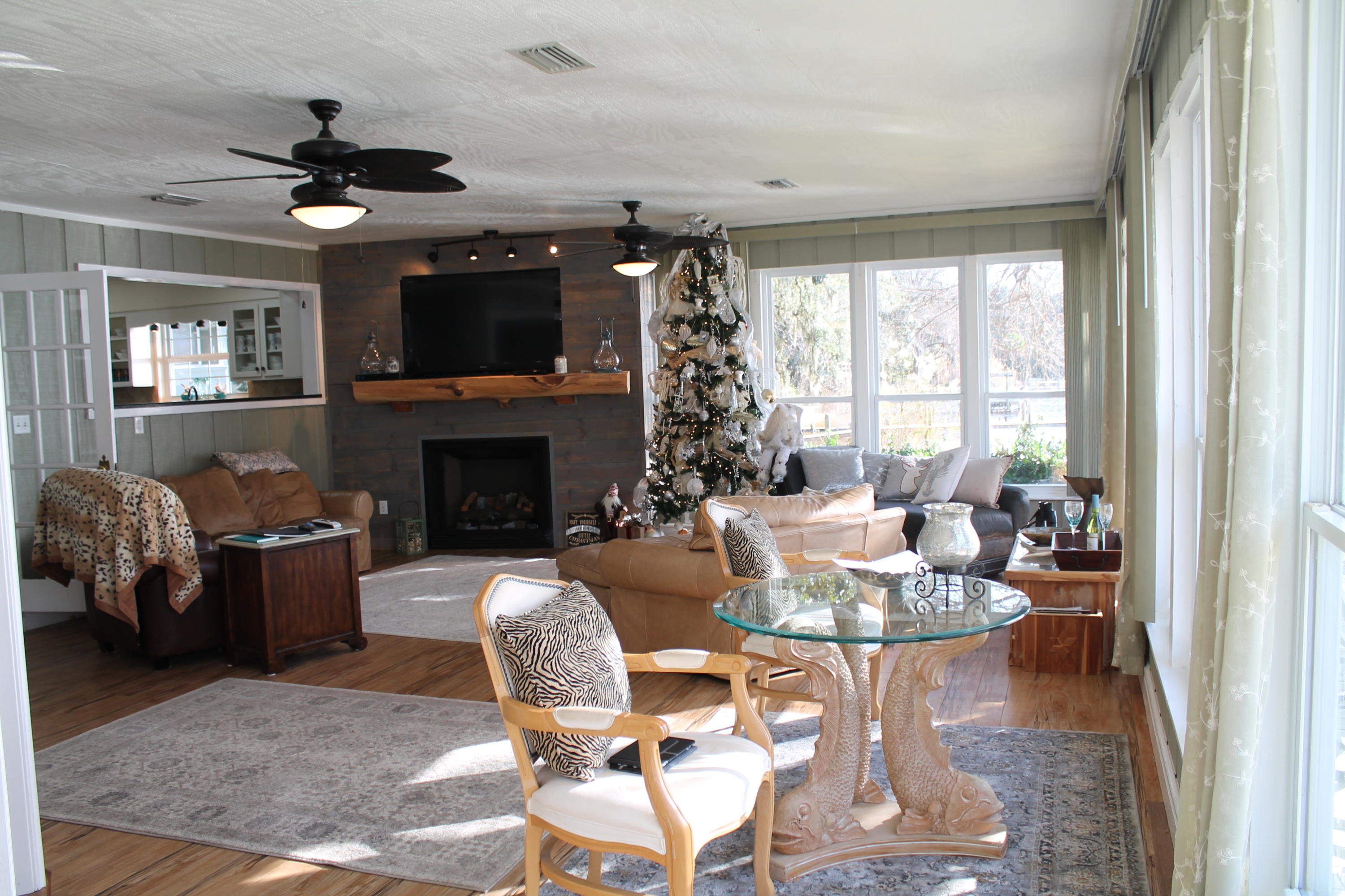 GREY MOSS POINT - Residential