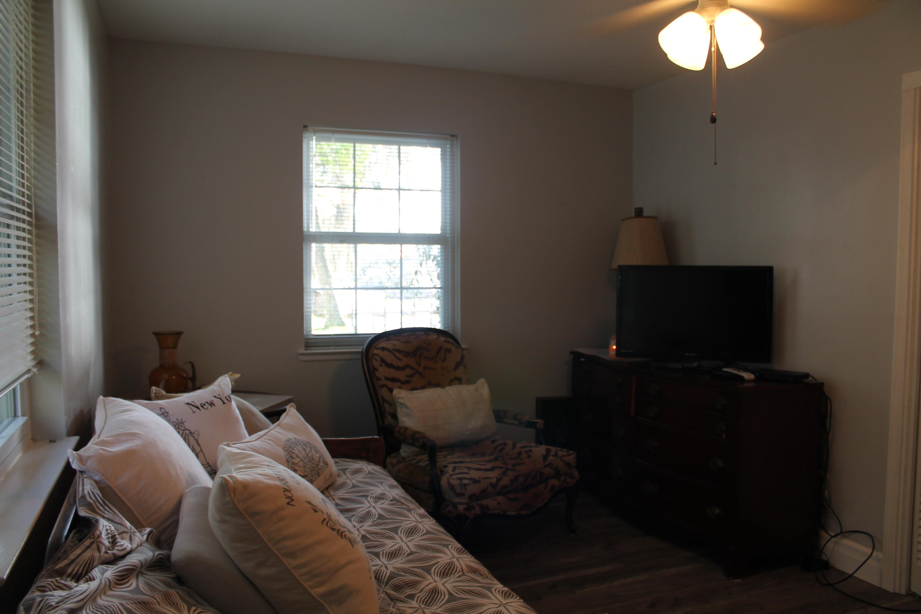 GREY MOSS POINT - Residential