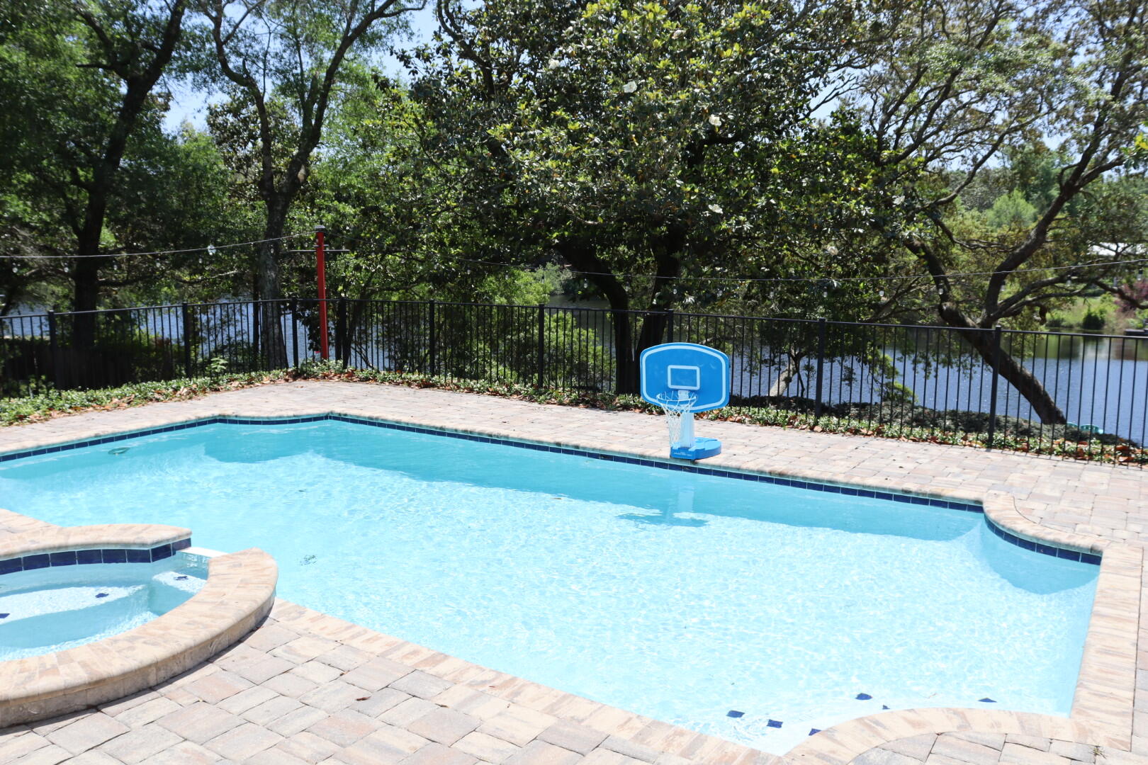 LAKE SHARON ESTATES - Residential