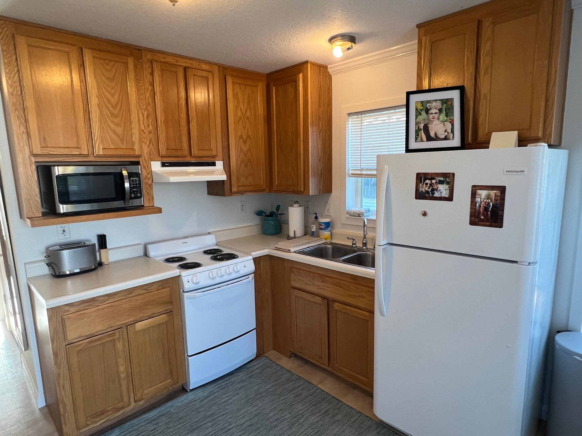 MACK BAYOU PARK - Residential Lease