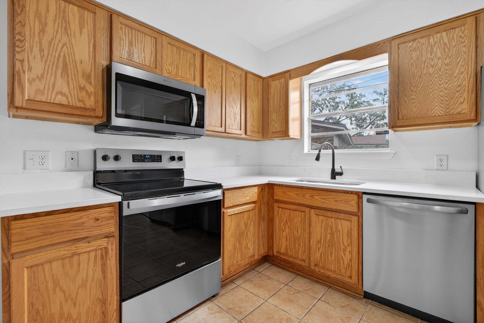 TANGLEWOOD 1ST ADDN - Residential