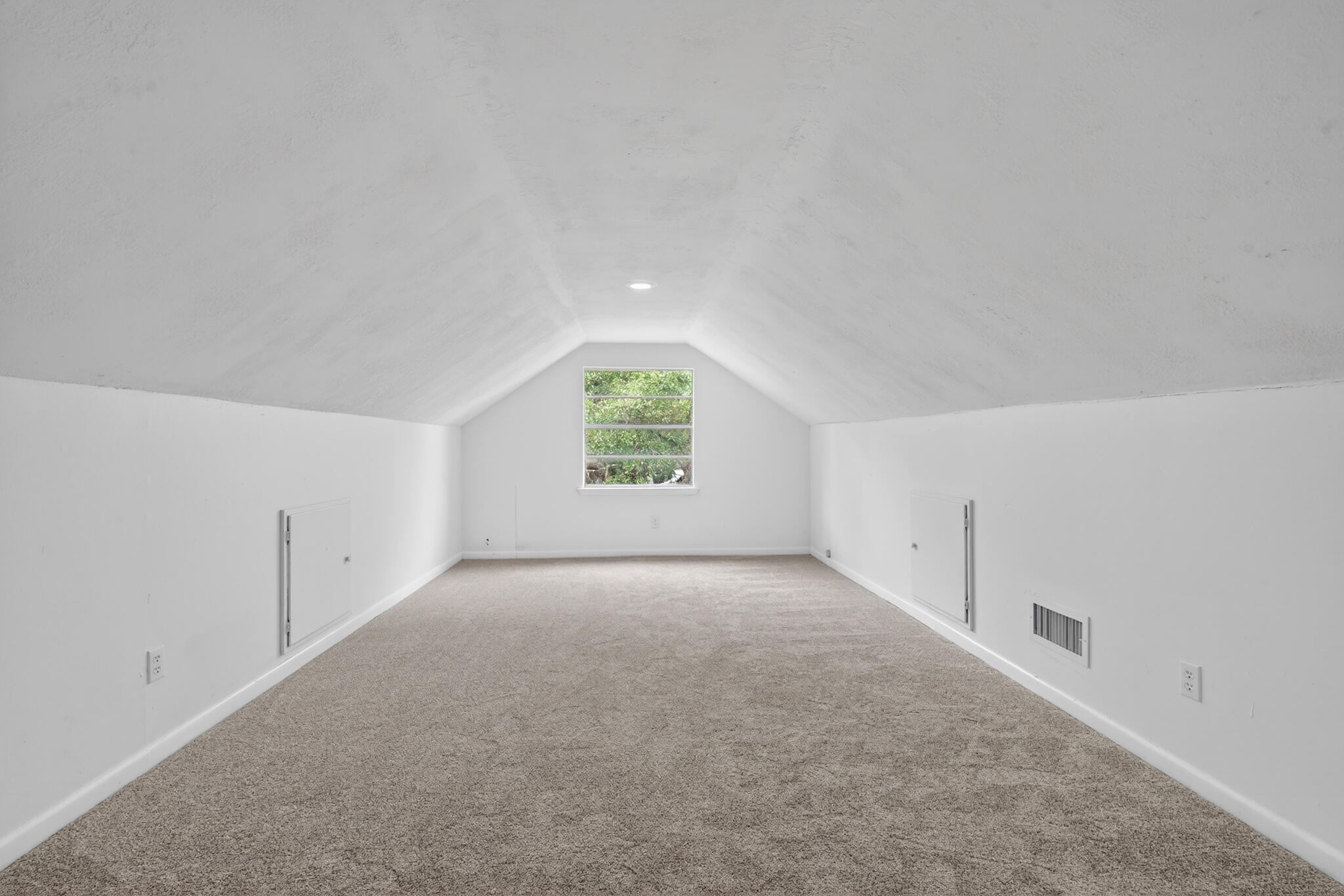 TANGLEWOOD 1ST ADDN - Residential