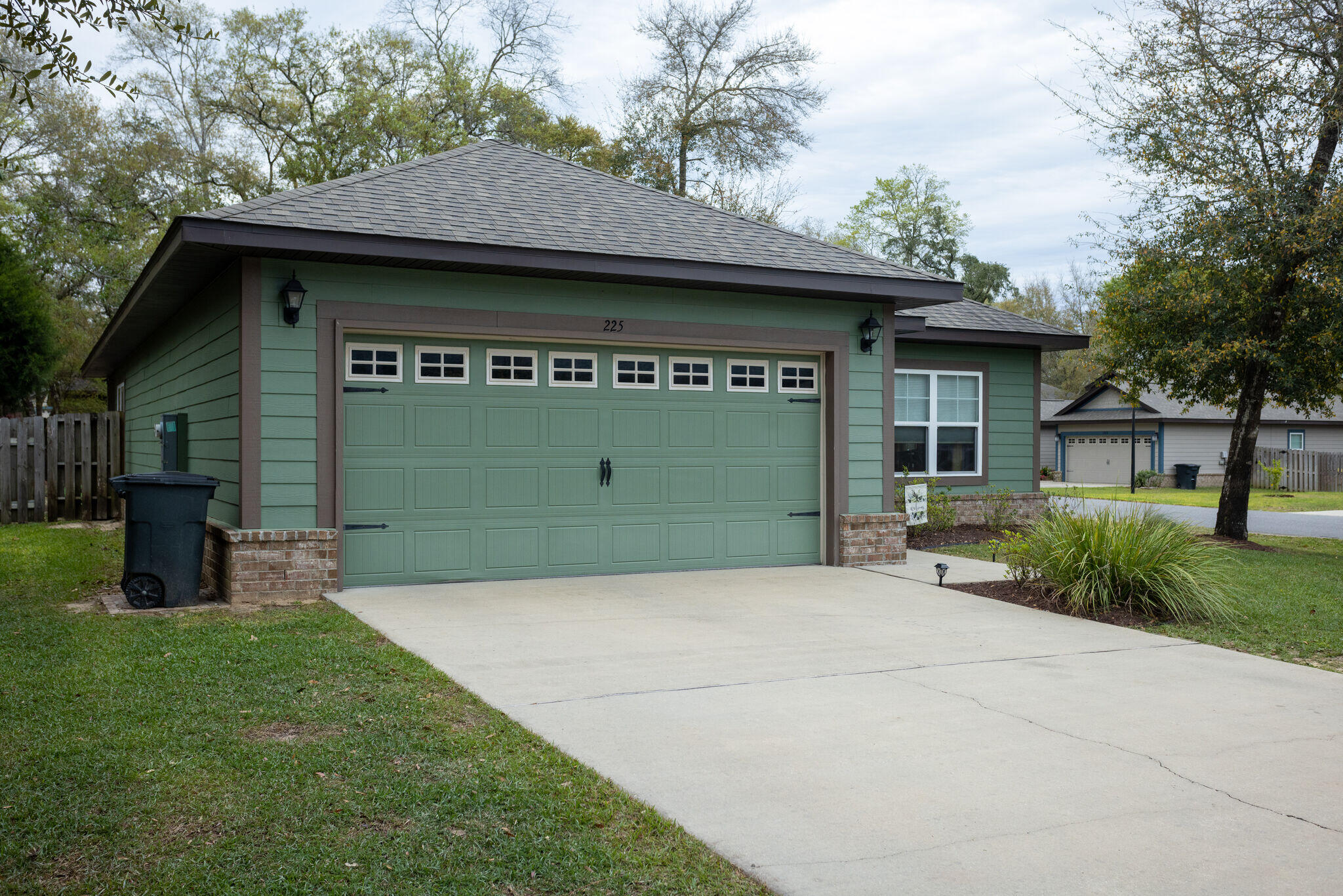 CANOPIES OF FREEPORT - Residential