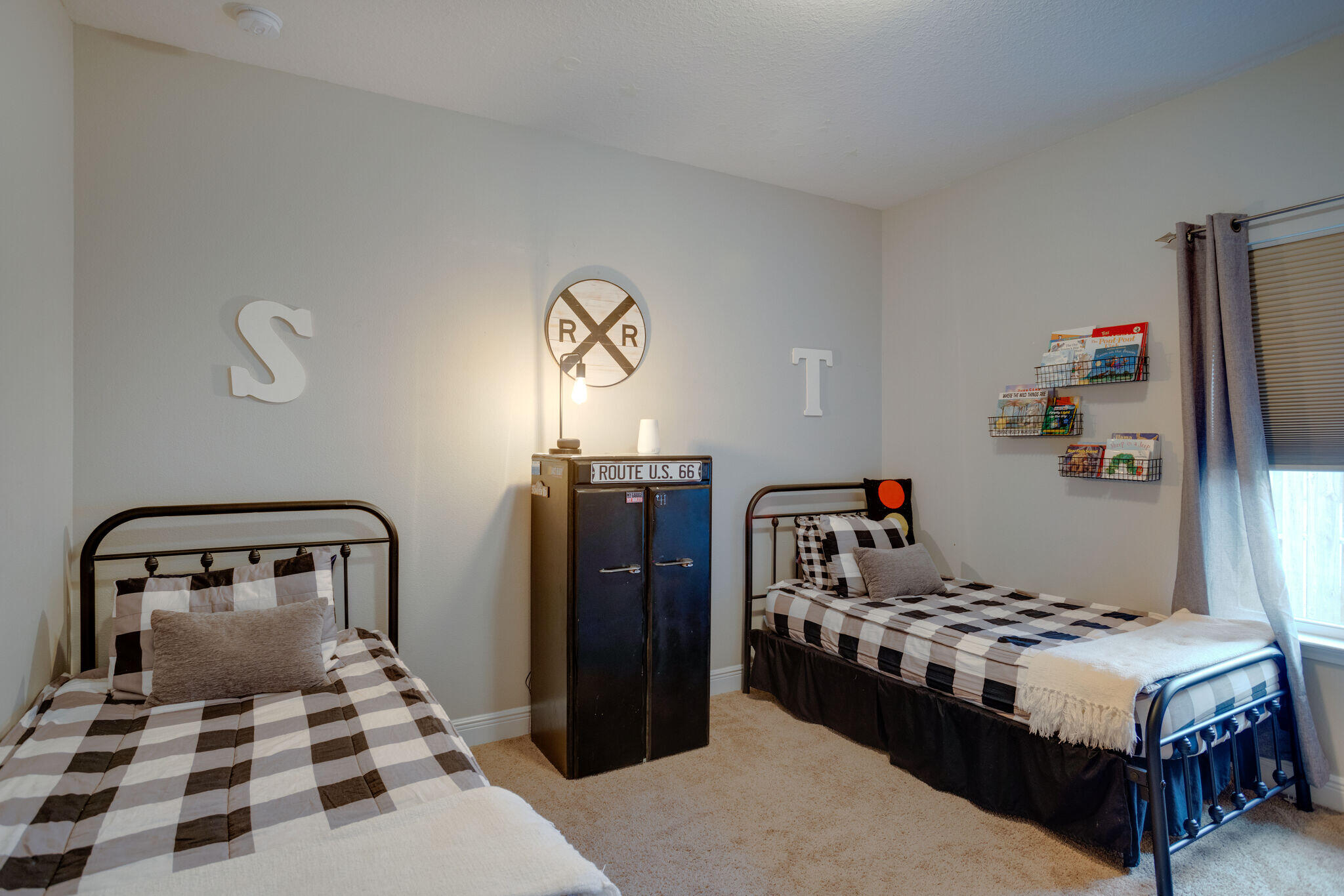 CANOPIES OF FREEPORT - Residential