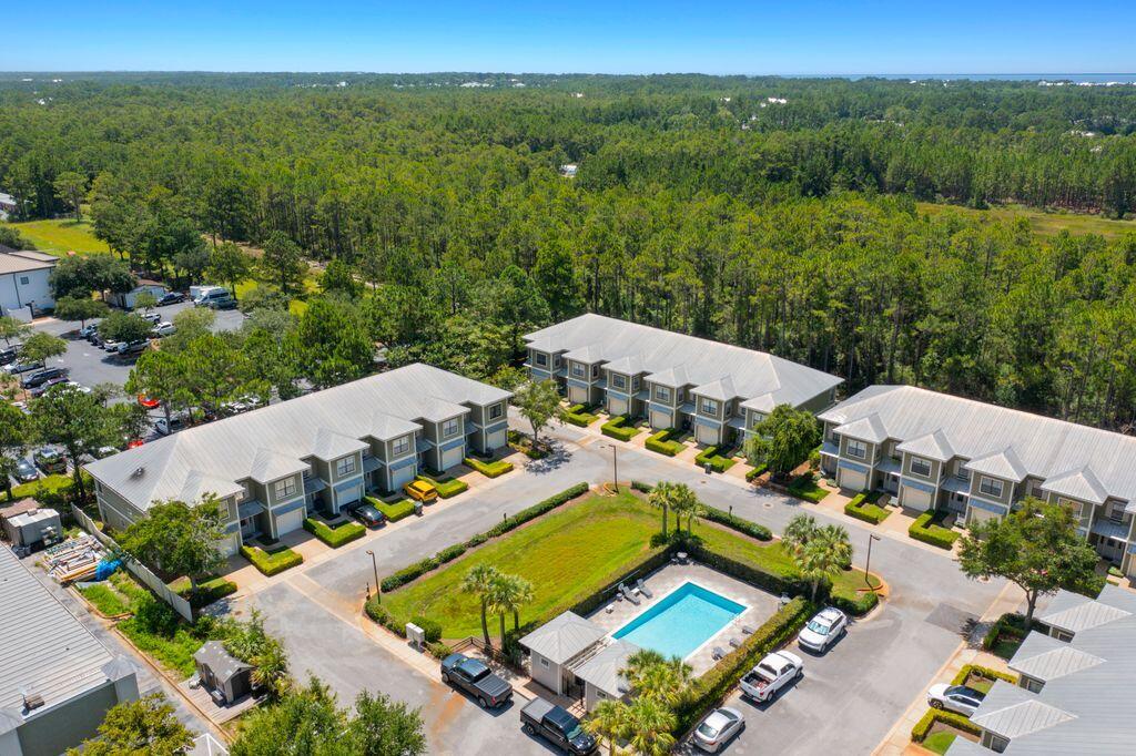SOUTH HAVEN TOWNHOMES - Residential