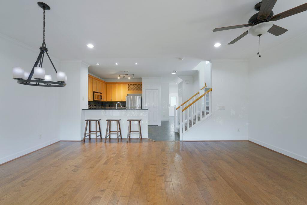 SOUTH HAVEN TOWNHOMES - Residential
