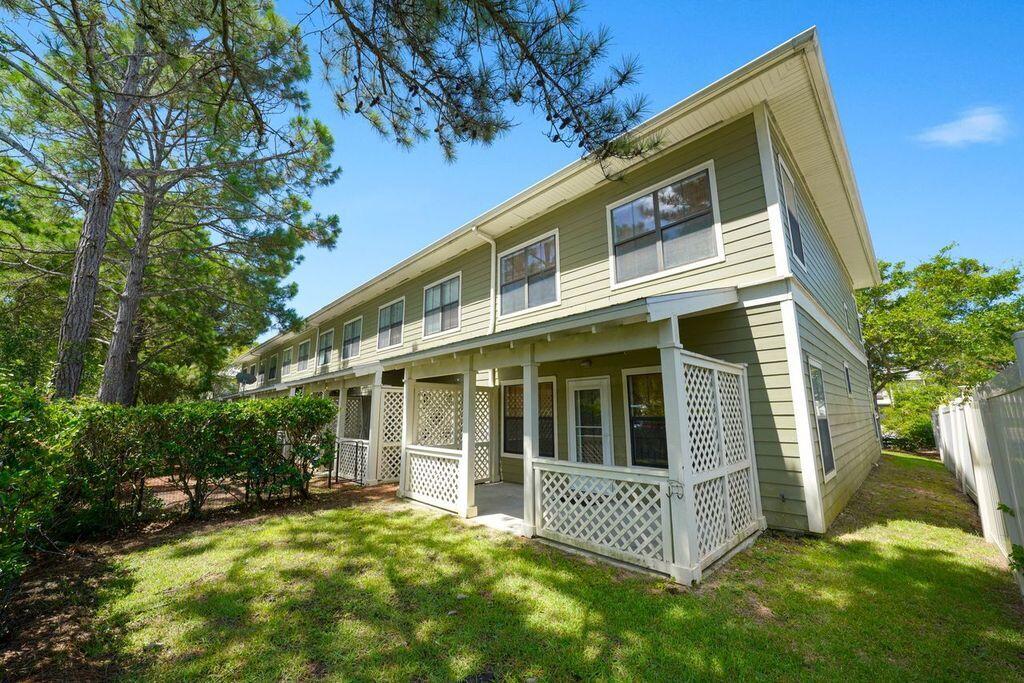SOUTH HAVEN TOWNHOMES - Residential