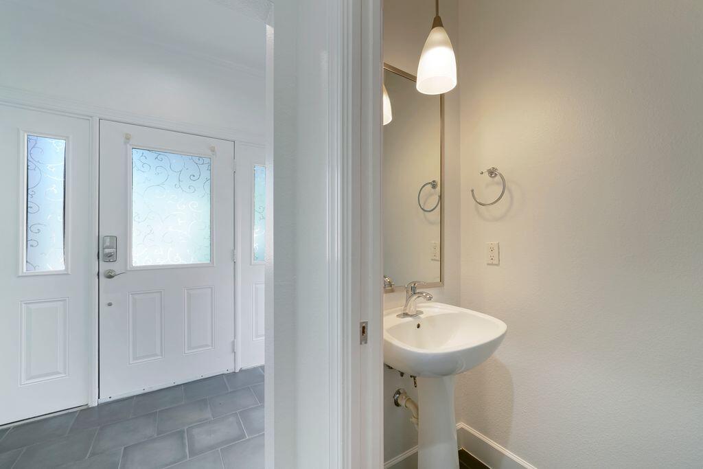 SOUTH HAVEN TOWNHOMES - Residential