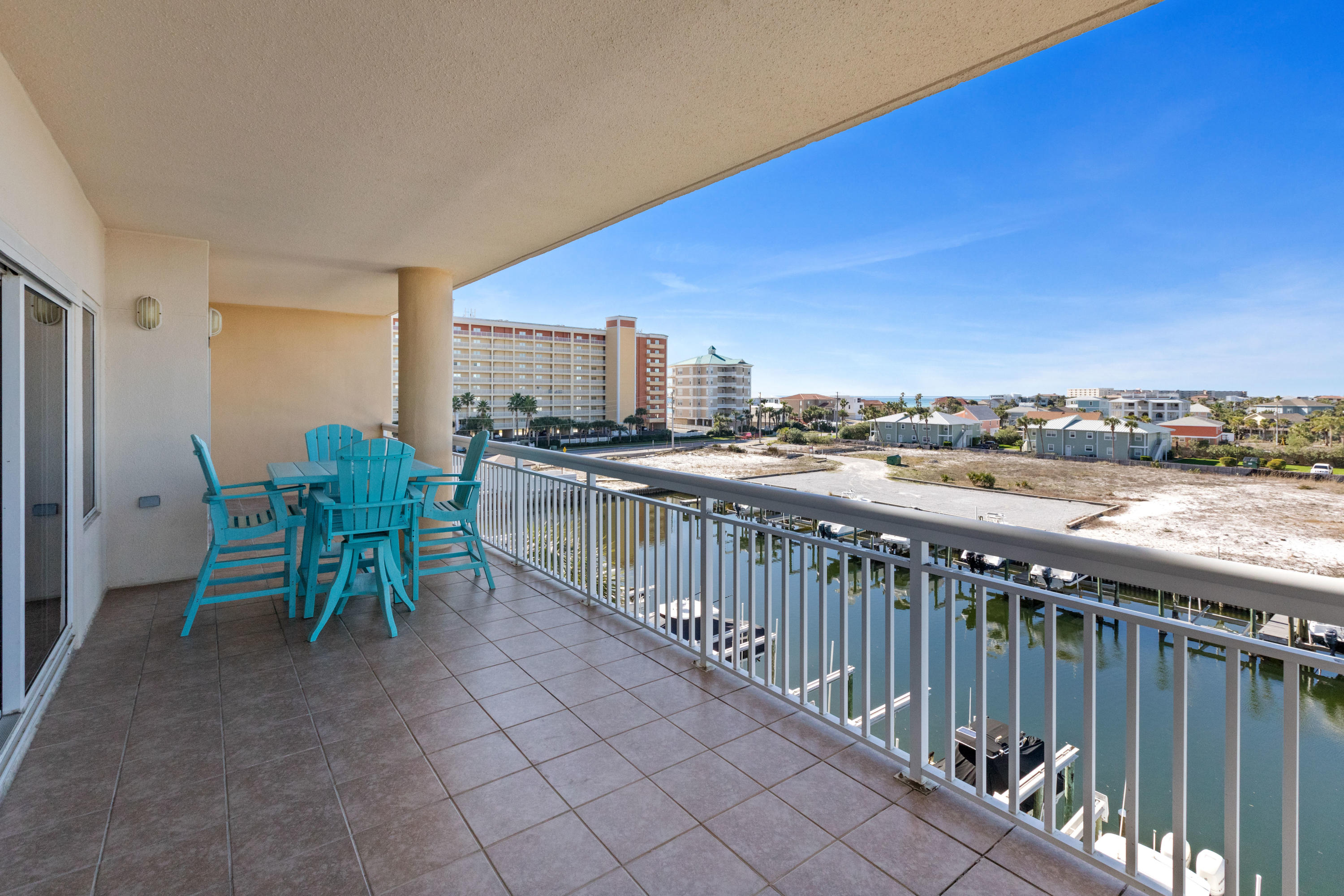 HARBOR LANDING - Residential