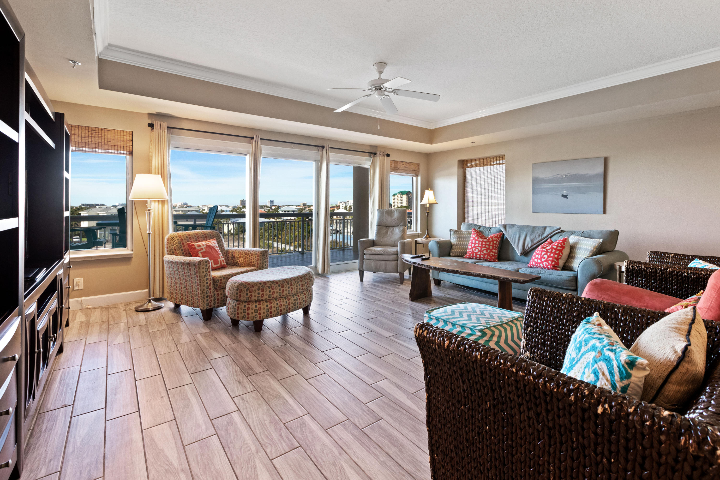 HARBOR LANDING - Residential