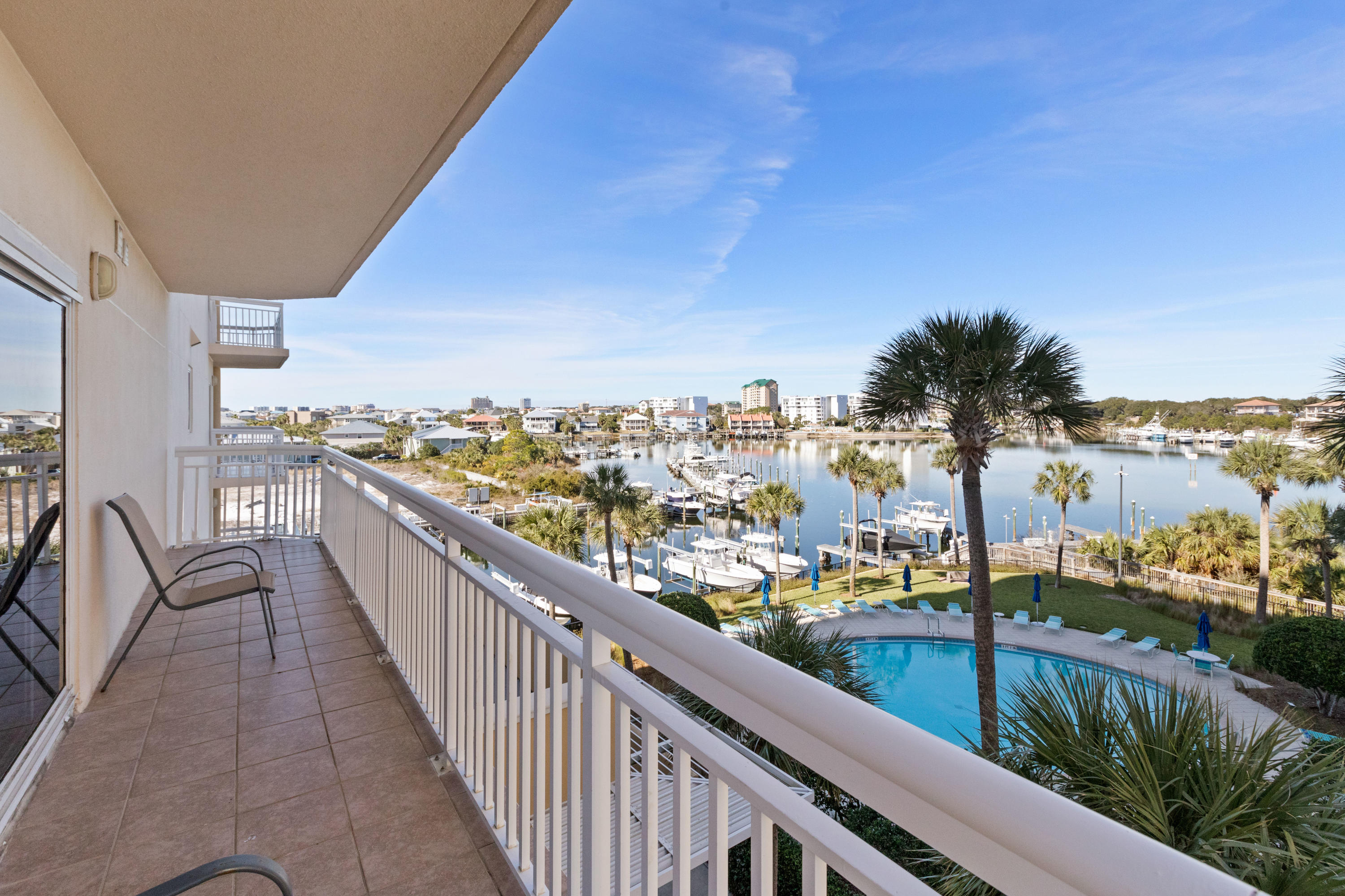 HARBOR LANDING - Residential