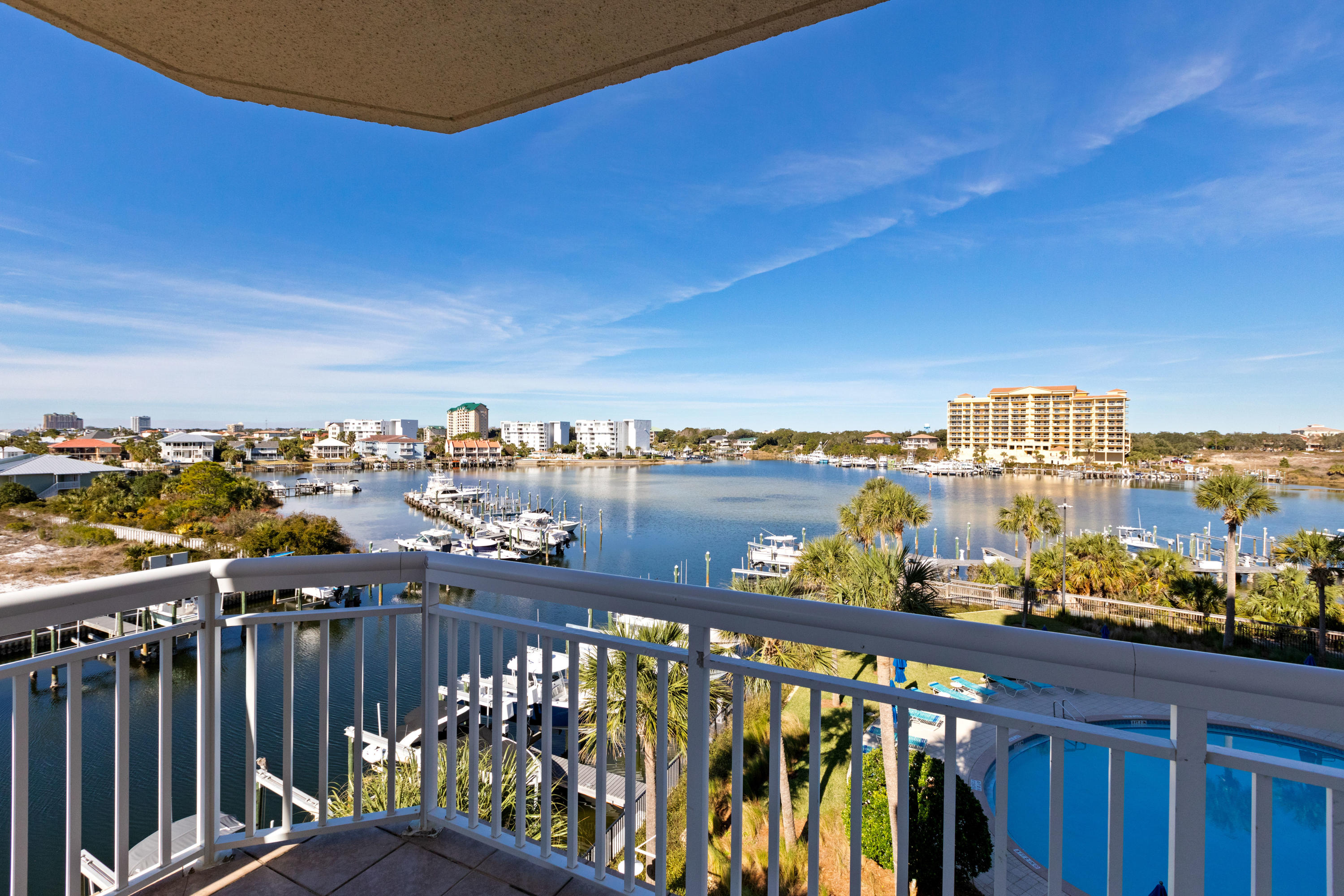 HARBOR LANDING - Residential