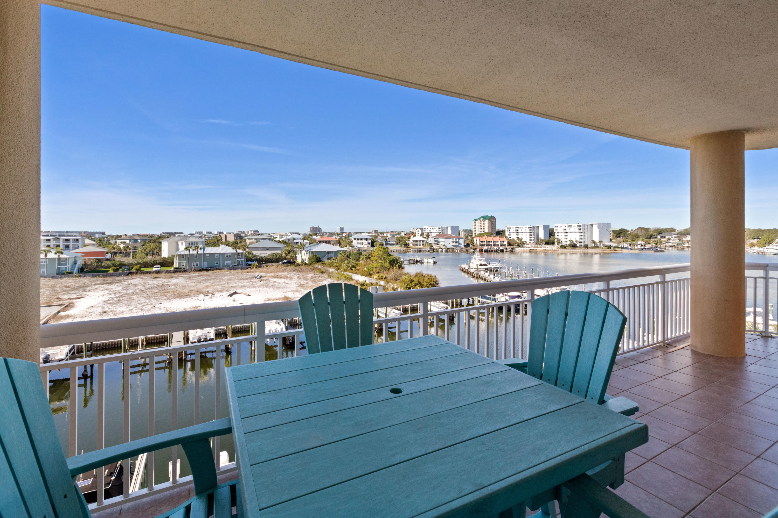 HARBOR LANDING - Residential