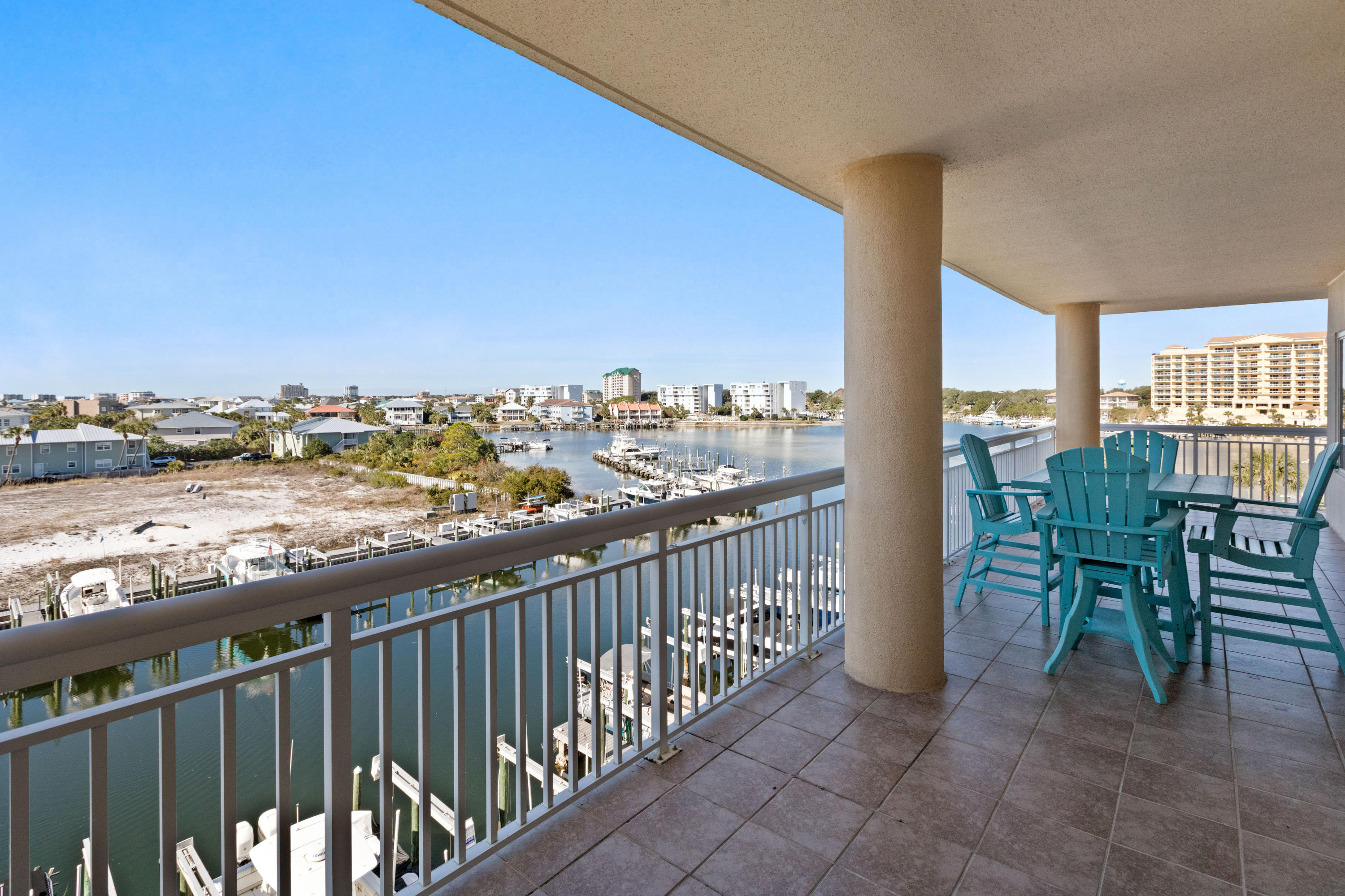 HARBOR LANDING - Residential