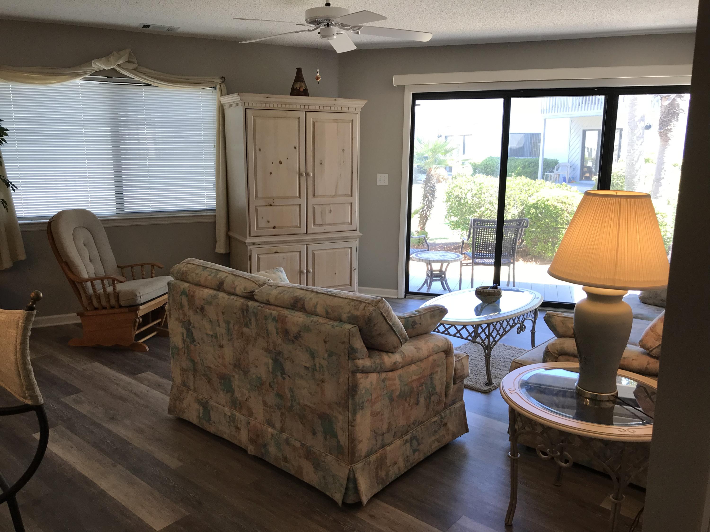 CRYSTAL VILLAGE CONDO PH 2 - Residential