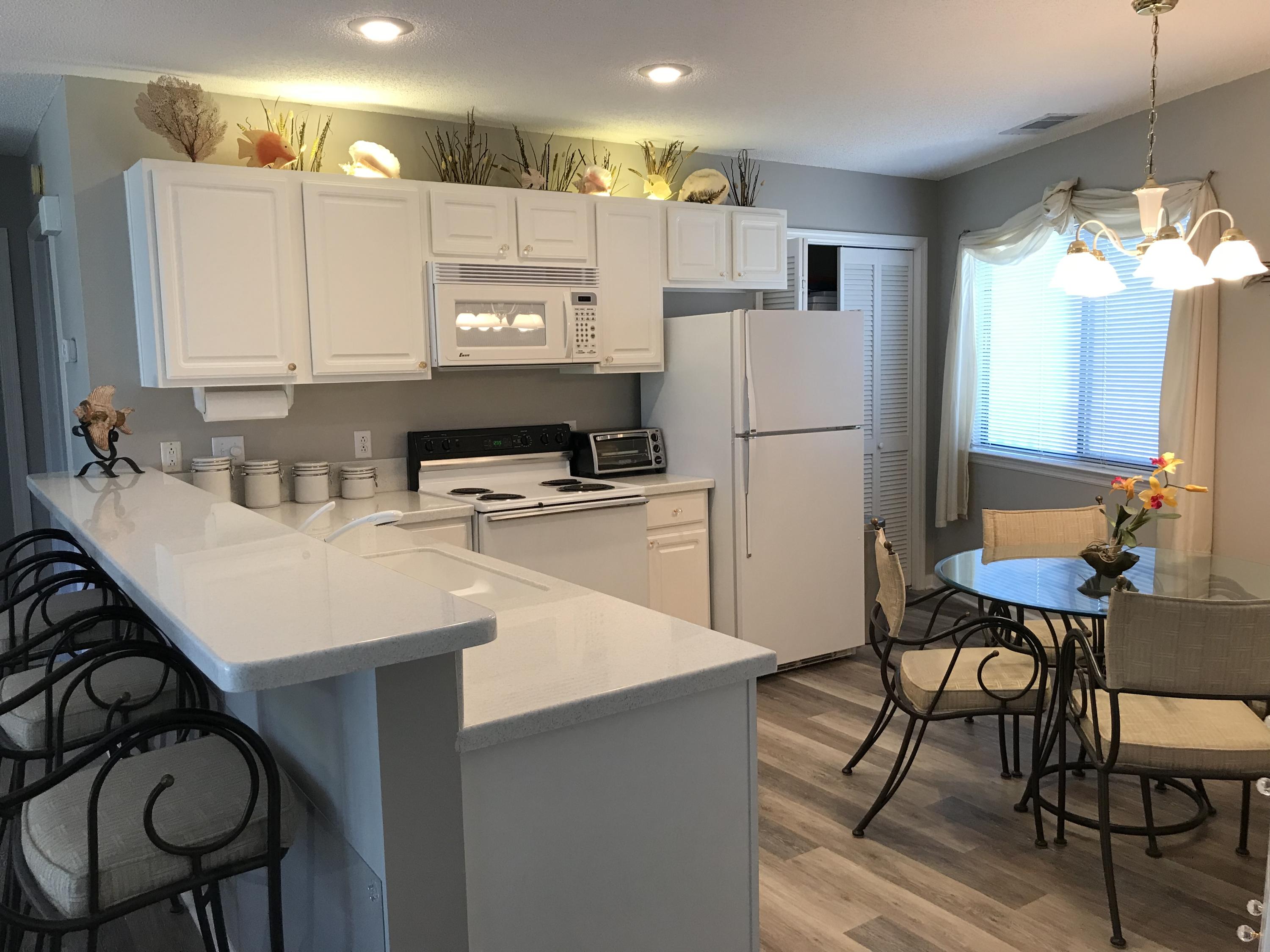 CRYSTAL VILLAGE CONDO PH 2 - Residential