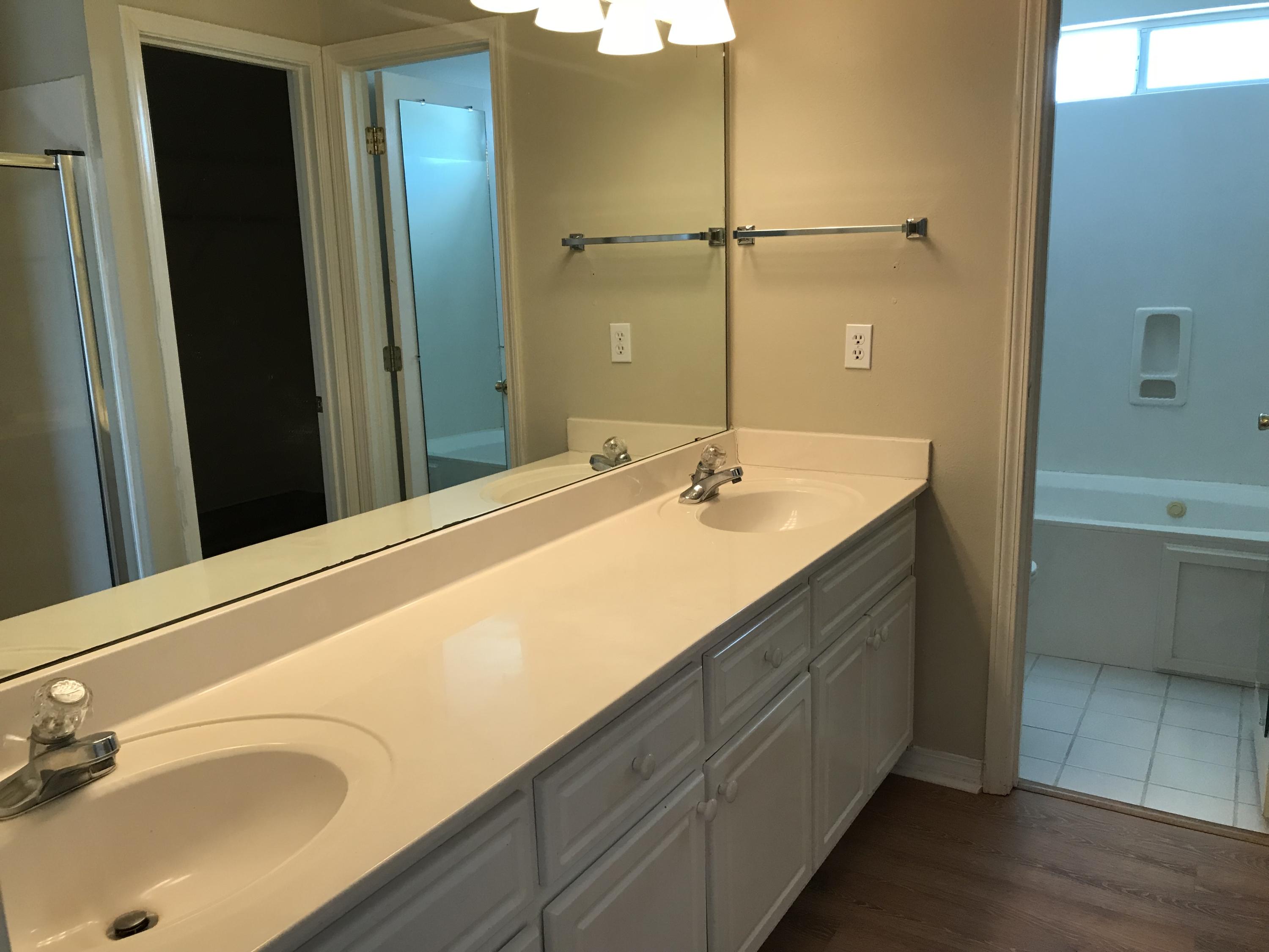 HARBOR BREEZE - Residential Lease