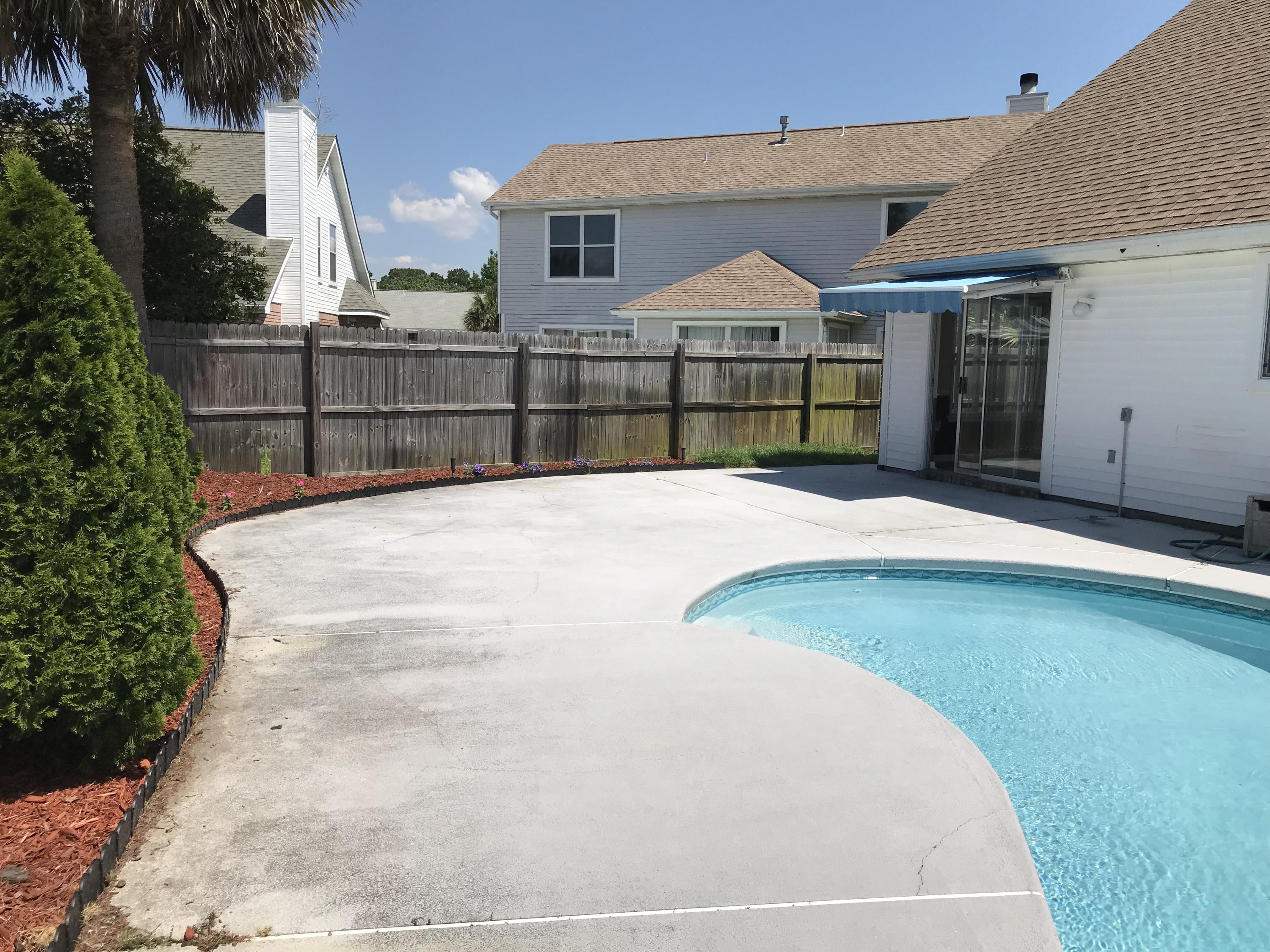 HARBOR BREEZE - Residential Lease