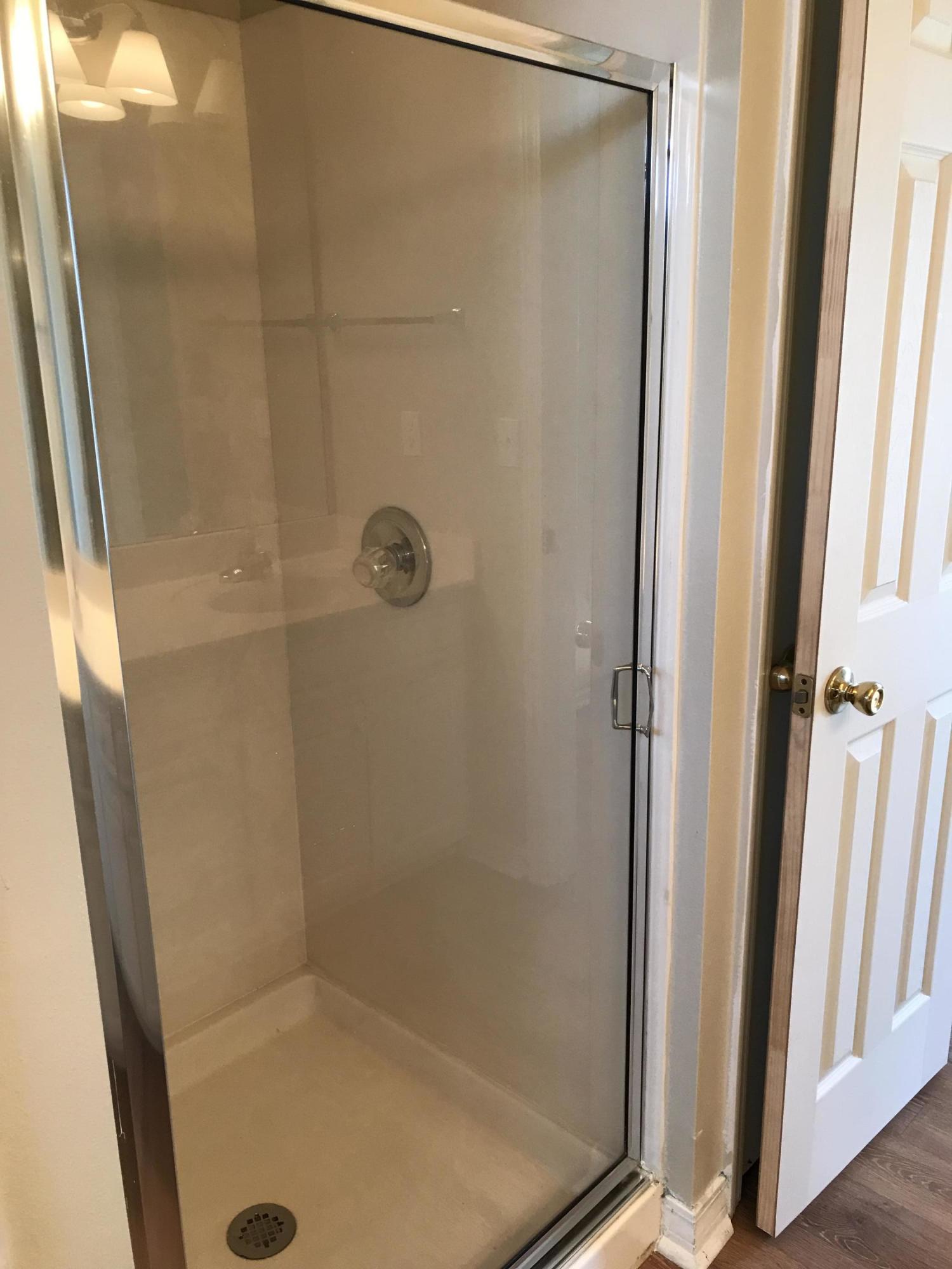 HARBOR BREEZE - Residential Lease