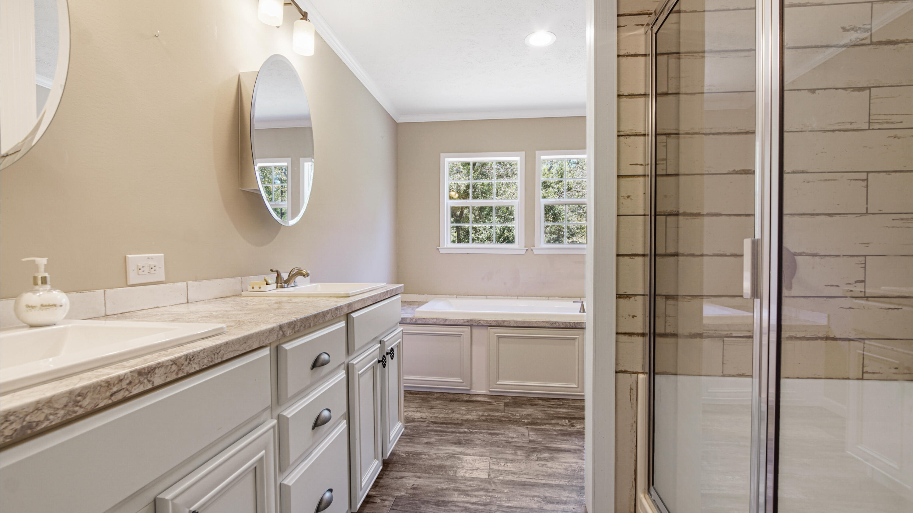WALTON PLANTATION - Residential