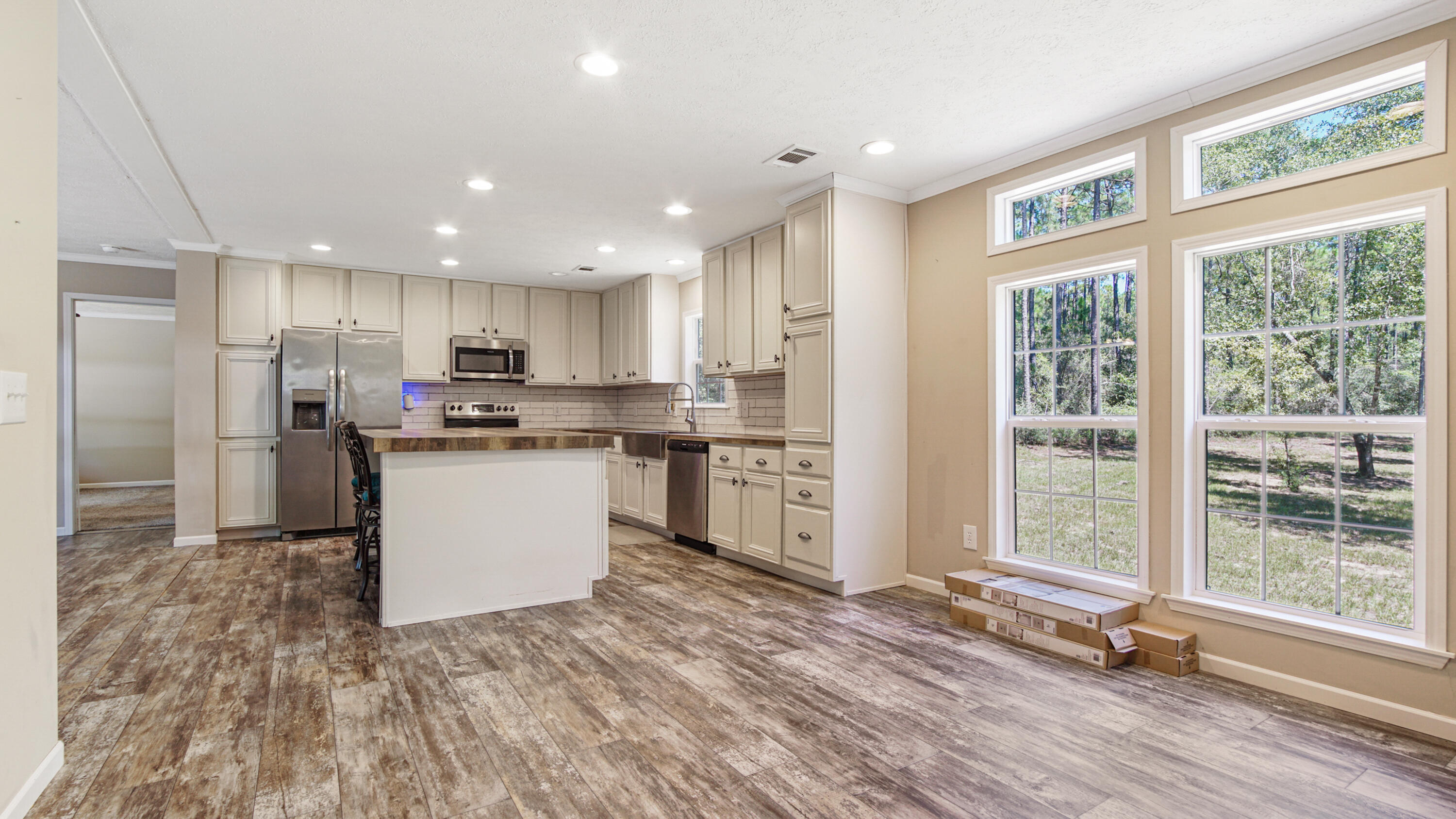 WALTON PLANTATION - Residential