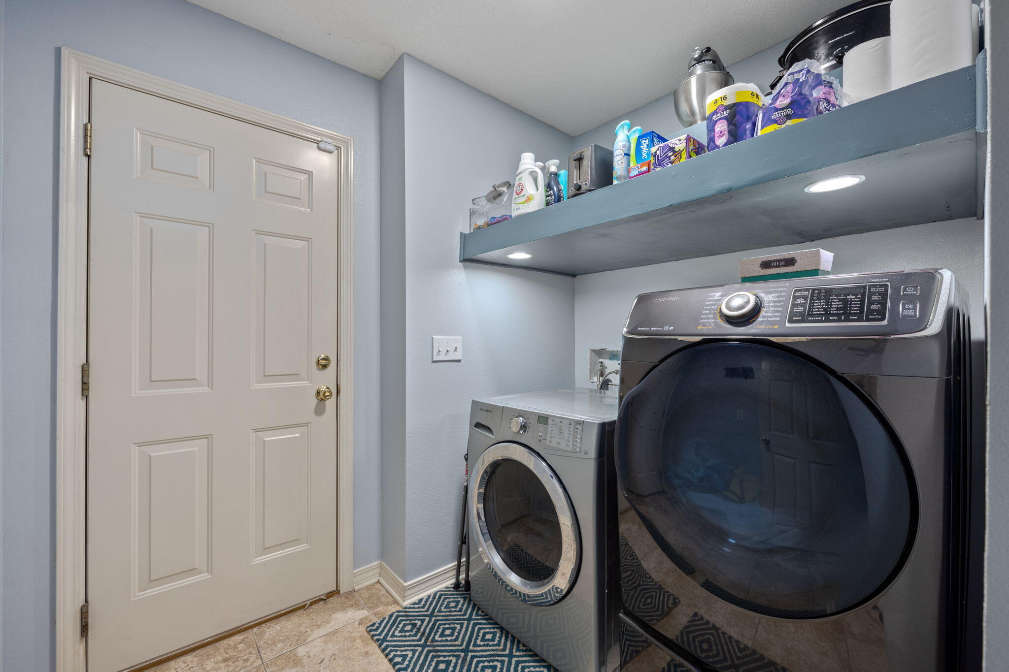 SUMMERDALE - Residential