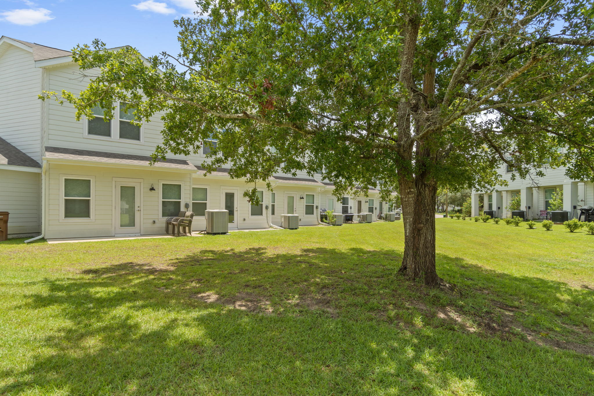 HIDDEN BAY VILLAGE - Residential Lease