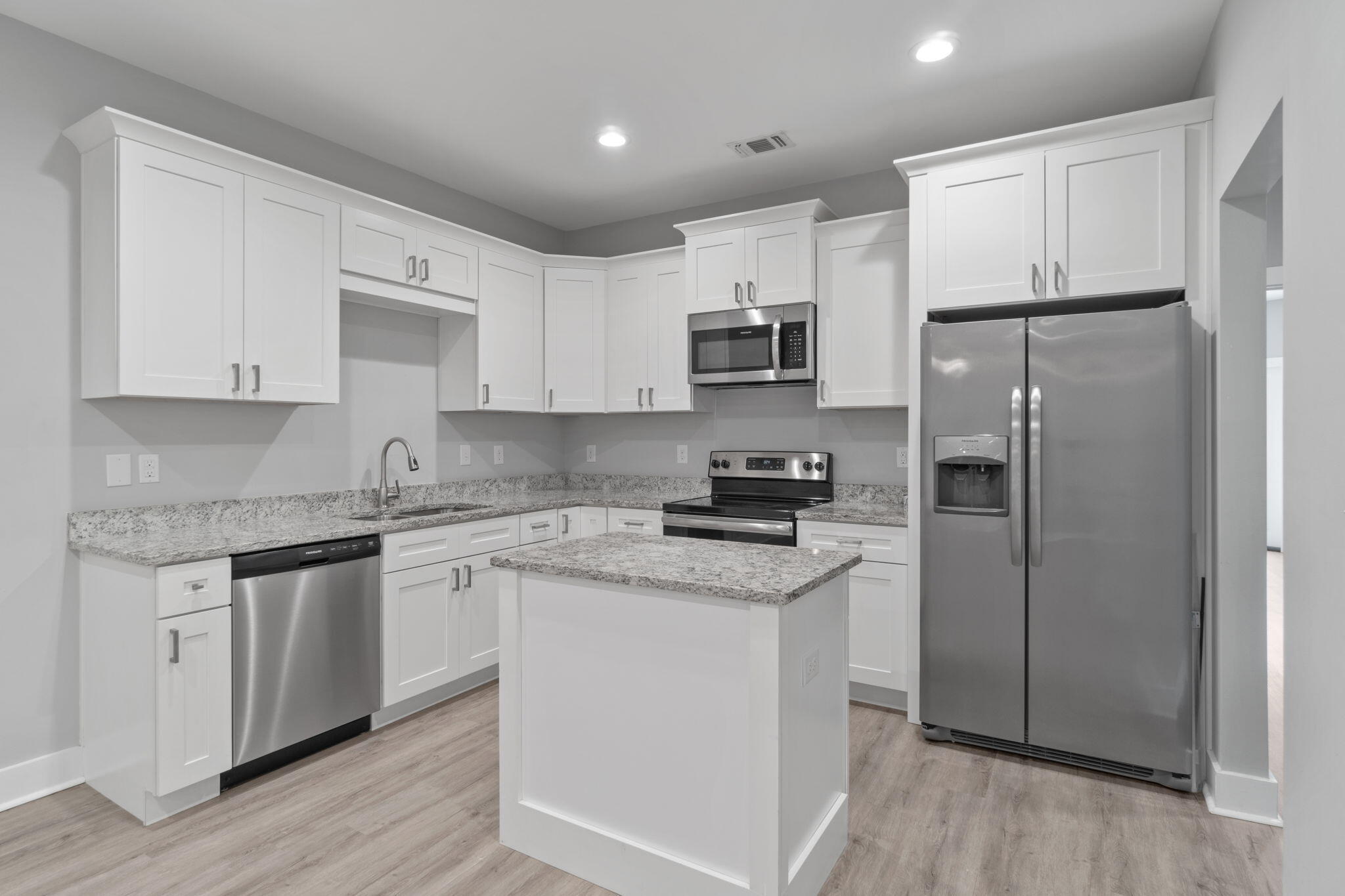 HIDDEN BAY VILLAGE - Residential Lease