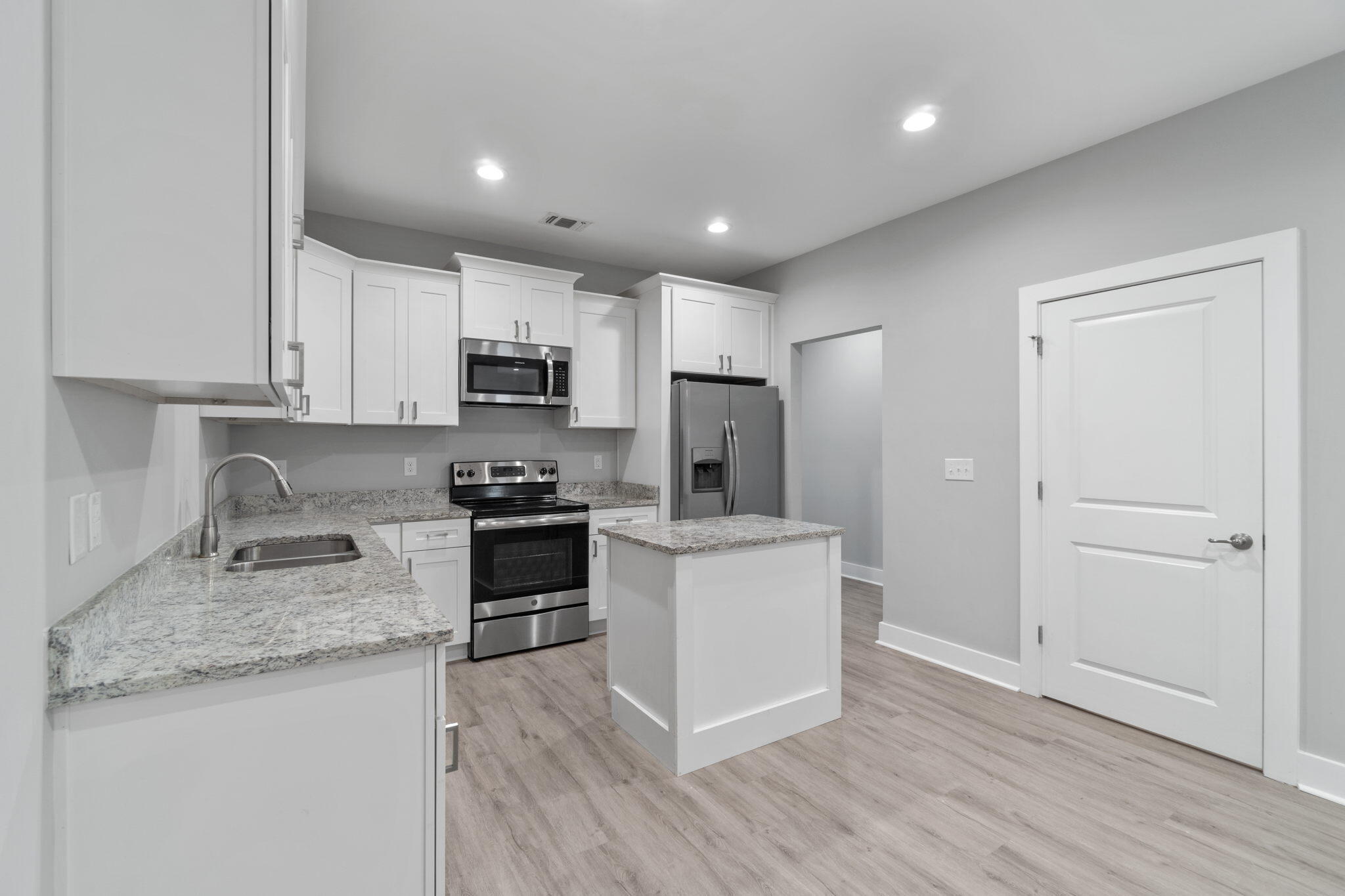 HIDDEN BAY VILLAGE - Residential Lease