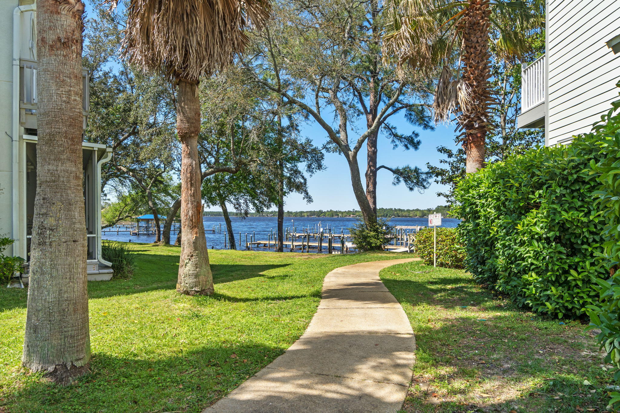 HIDDEN BAY VILLAGE - Residential Lease