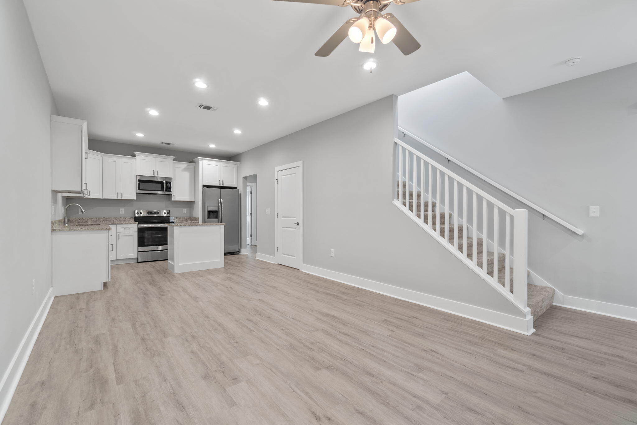 HIDDEN BAY VILLAGE - Residential Lease