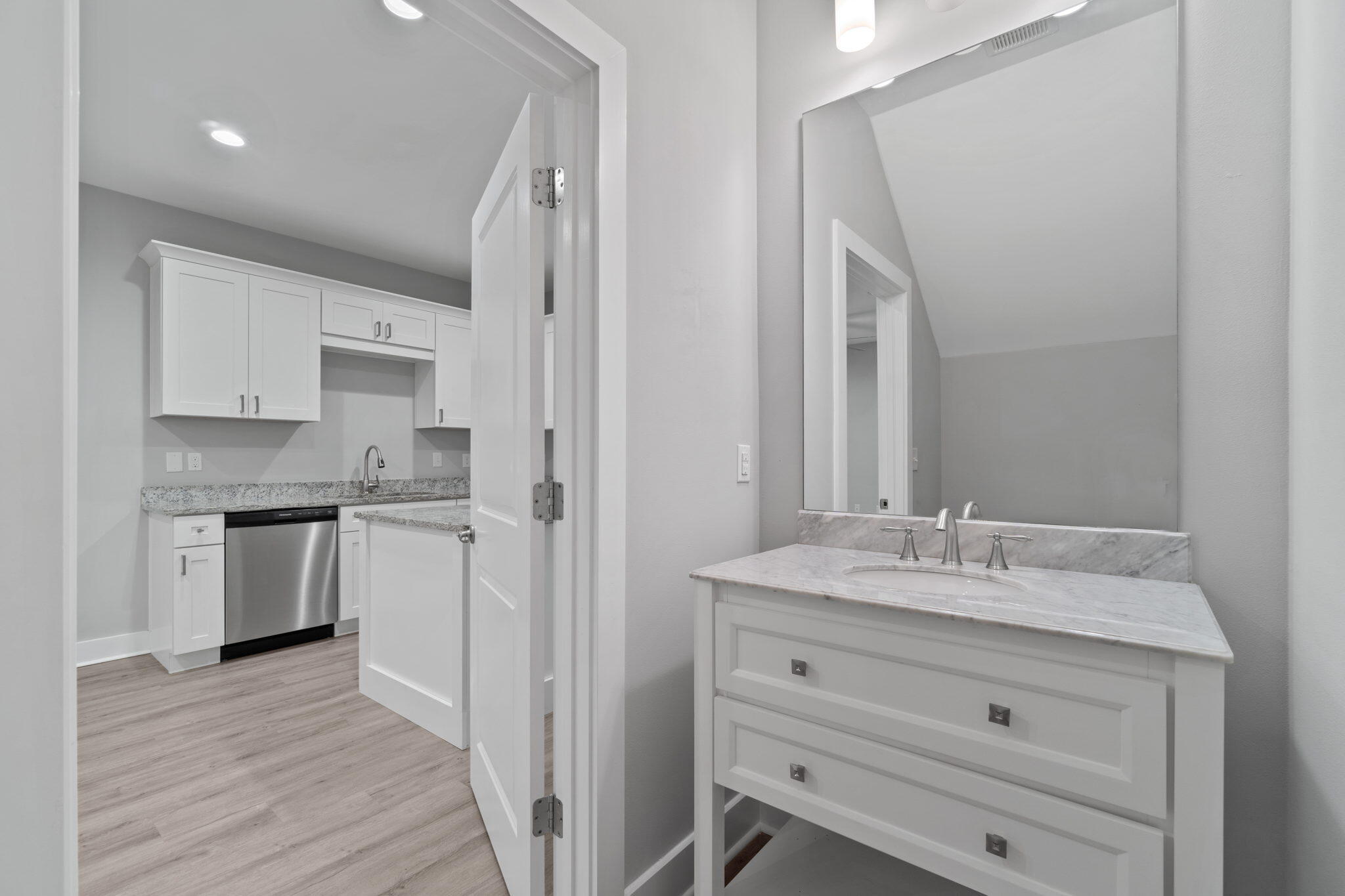 HIDDEN BAY VILLAGE - Residential Lease