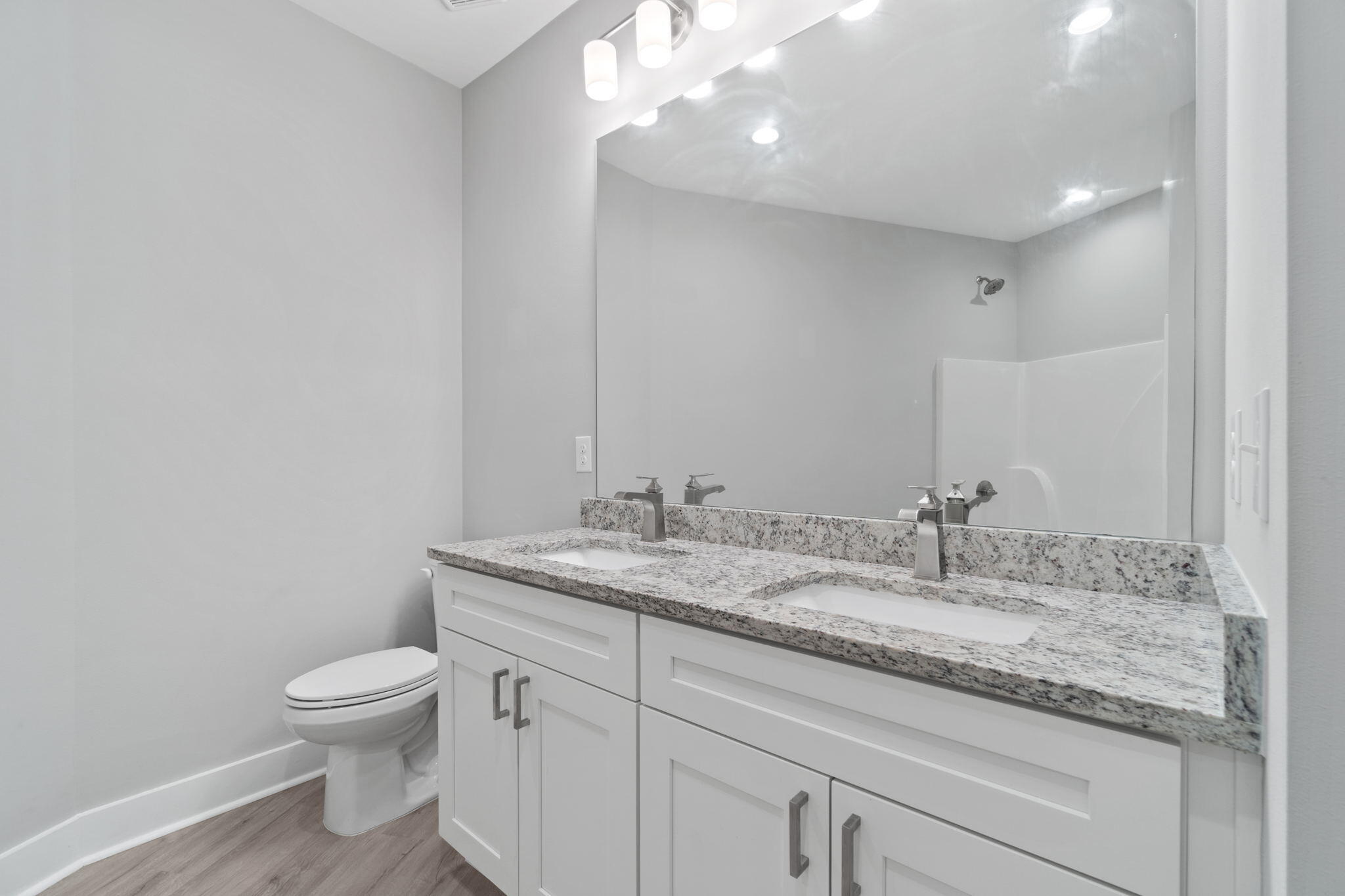 HIDDEN BAY VILLAGE - Residential Lease