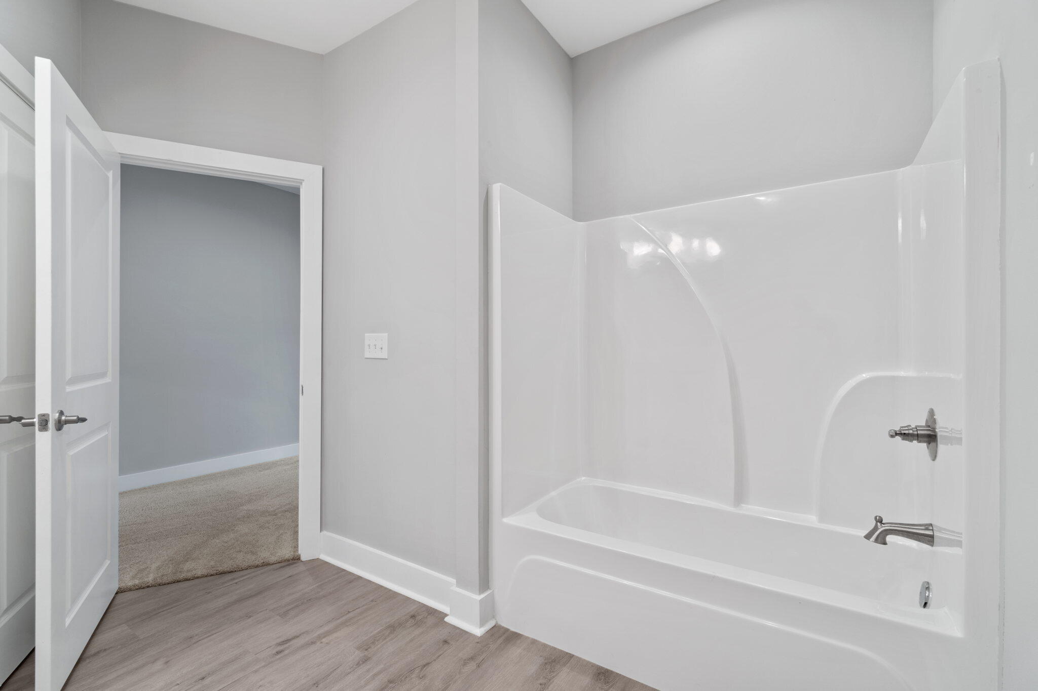 HIDDEN BAY VILLAGE - Residential Lease