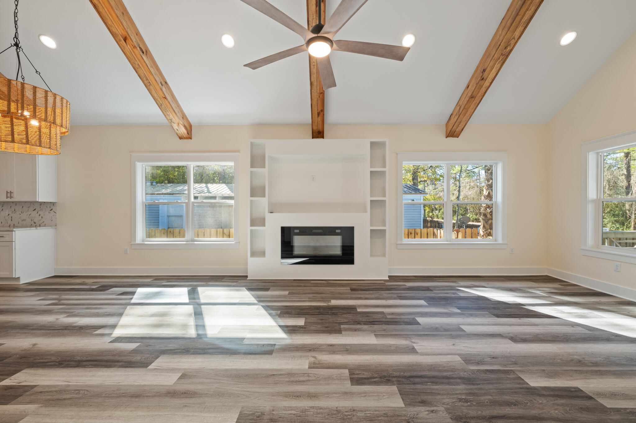 TOWN OF SANTA ROSA - Residential