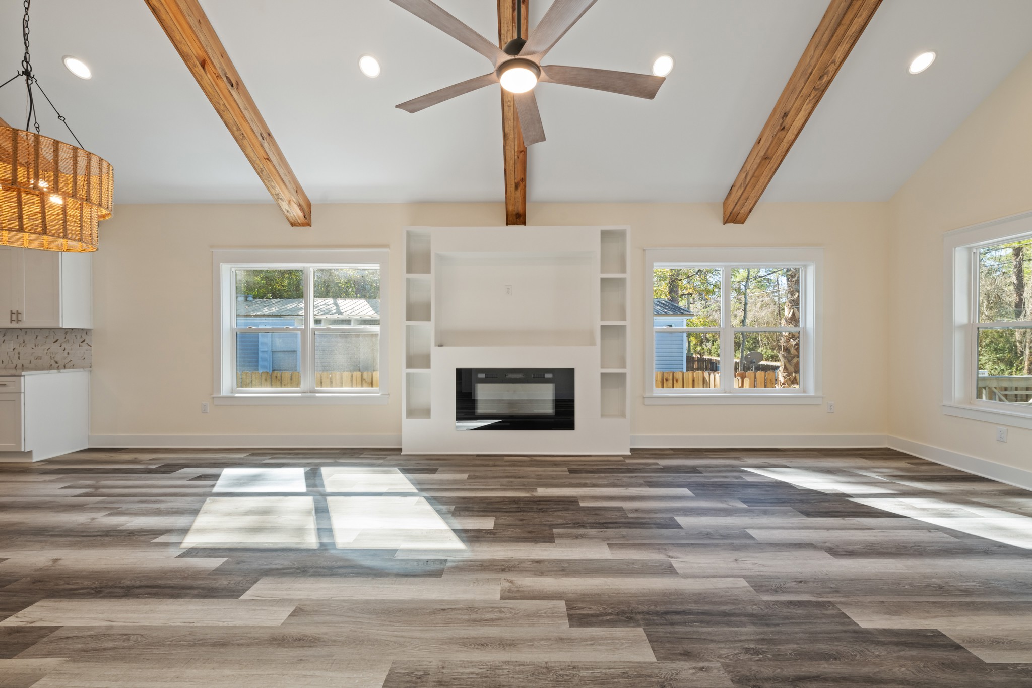 TOWN OF SANTA ROSA - Residential