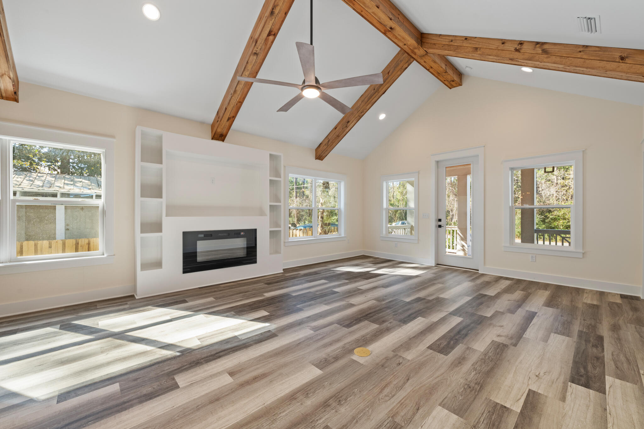 TOWN OF SANTA ROSA - Residential