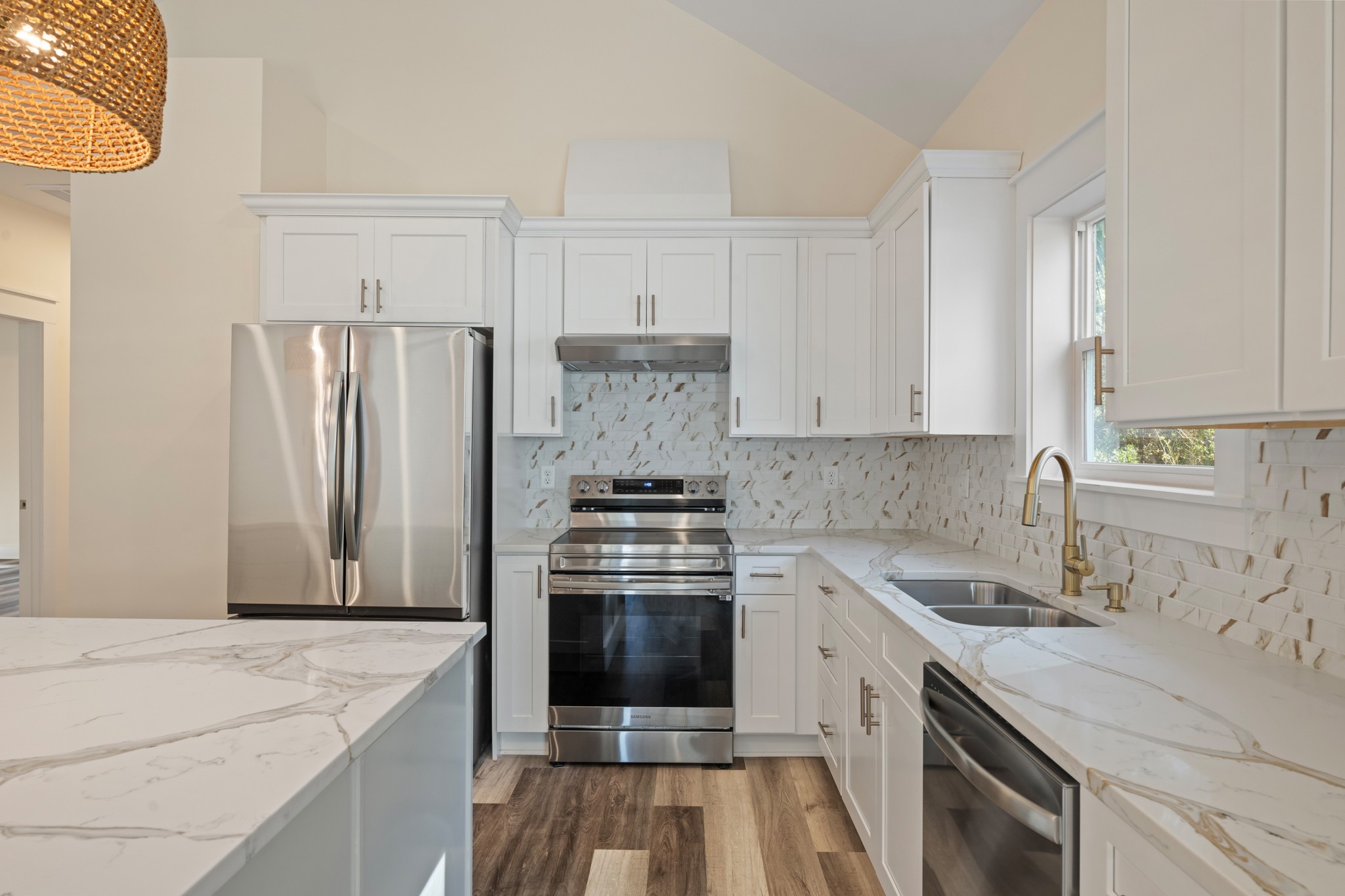 TOWN OF SANTA ROSA - Residential