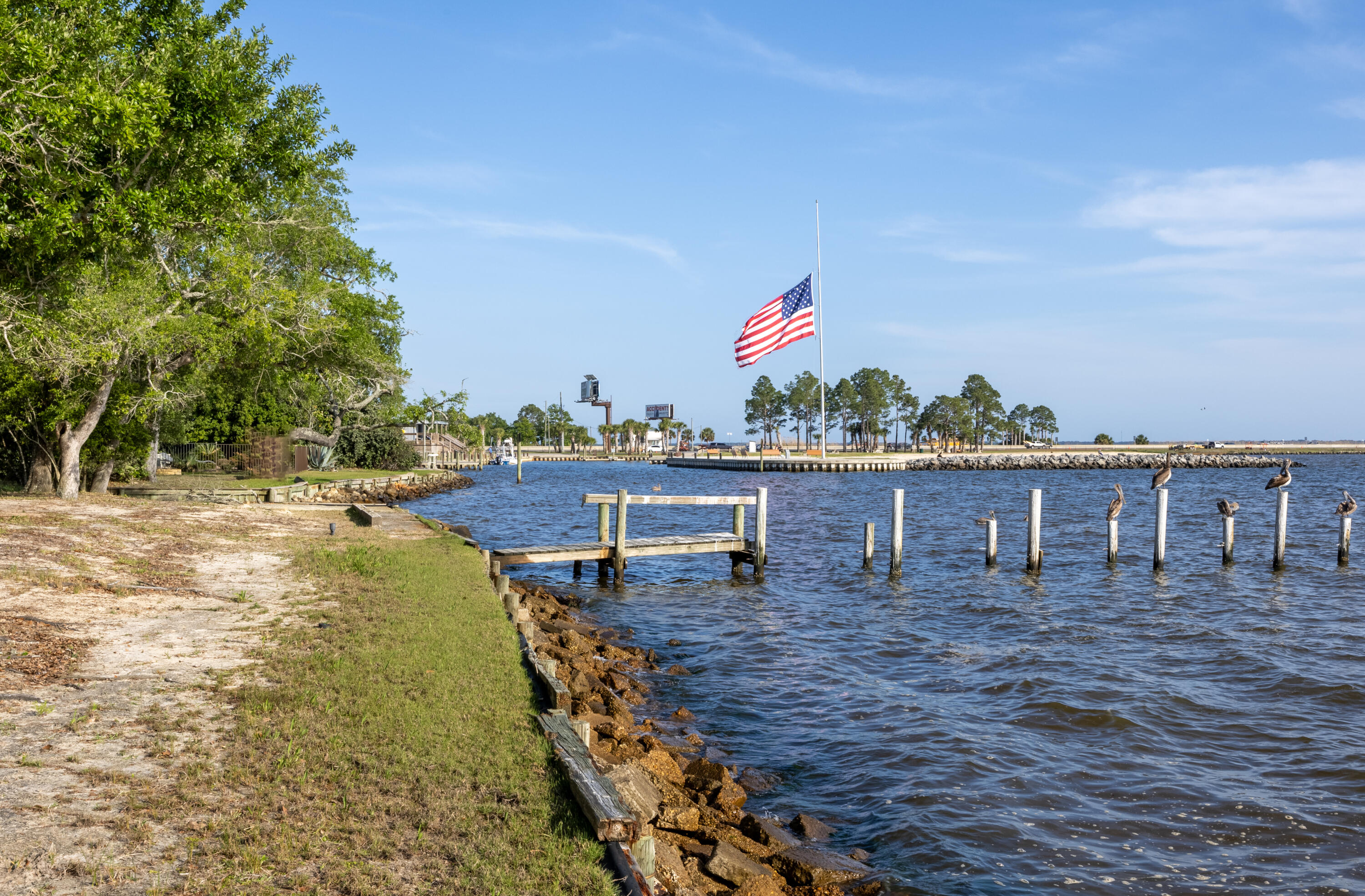 BAY GROVE - Residential