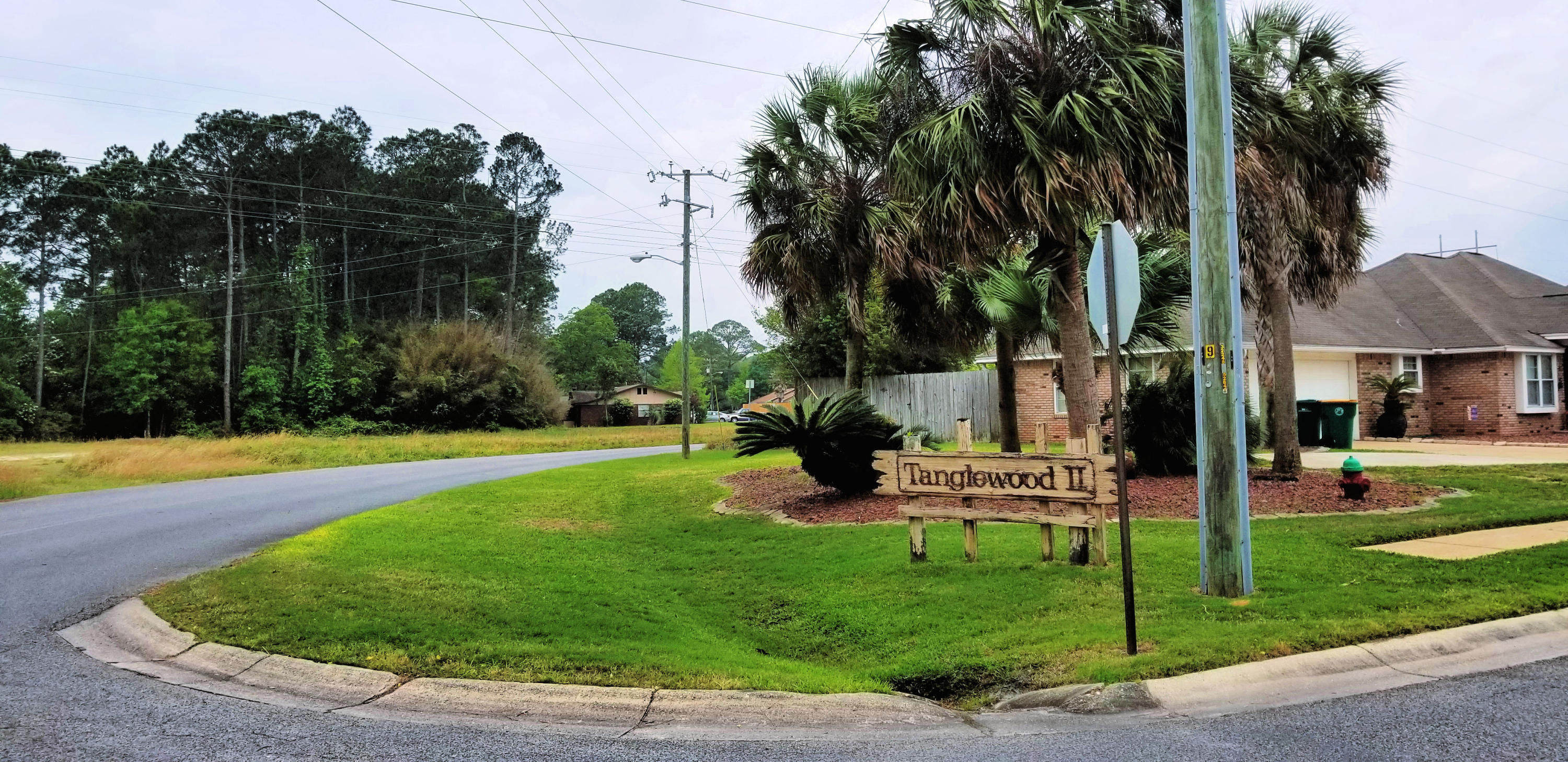 TANGLEWOOD S/D 2ND ADDN - Residential