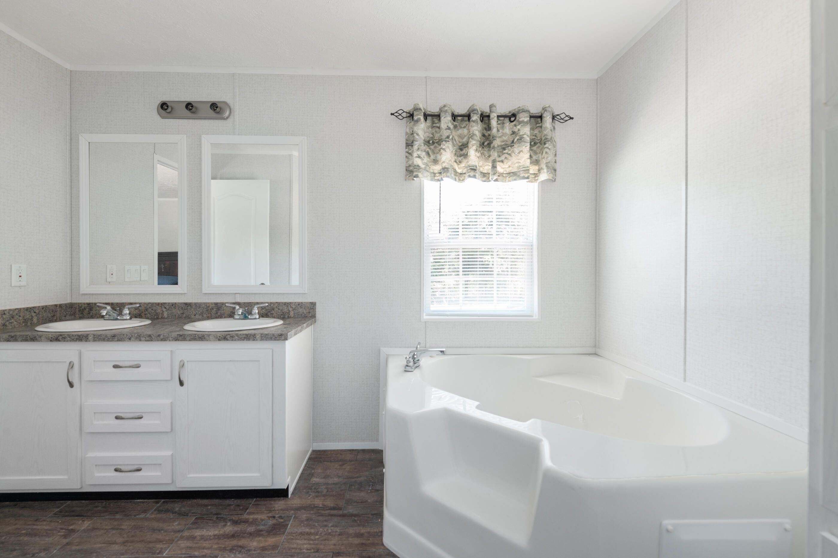 Juniper Lake - Residential