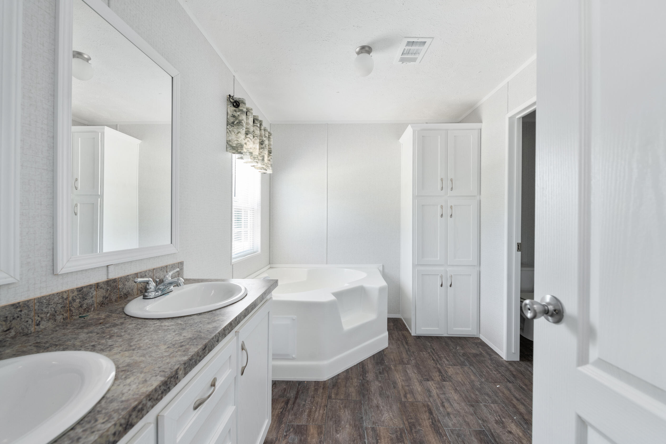 Juniper Lake - Residential