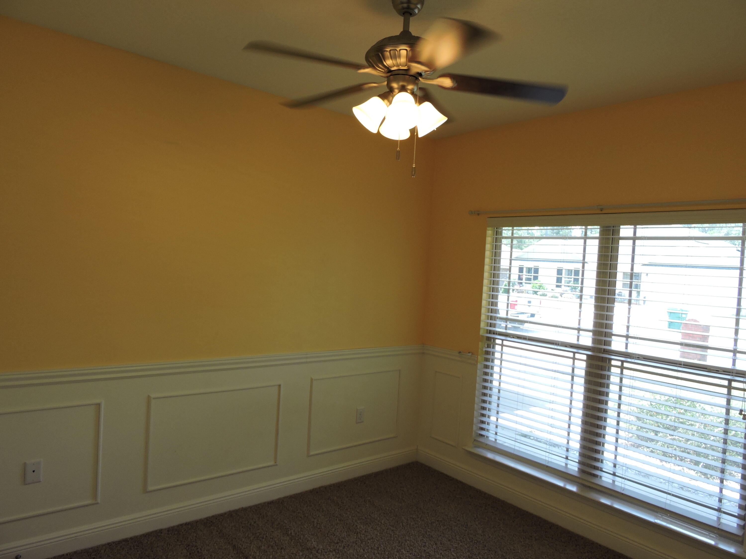 ASHTIN ESTATES - Residential Lease