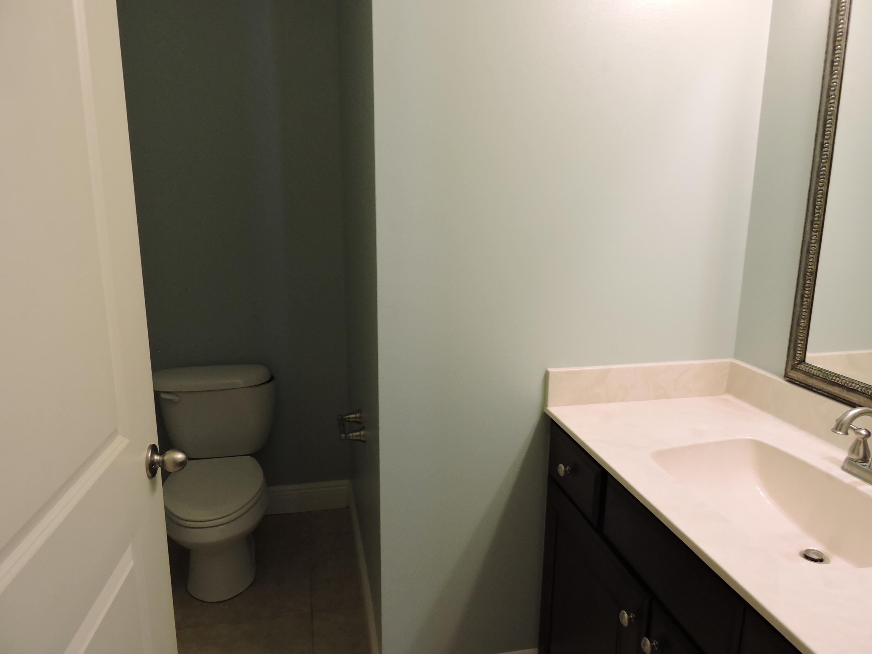 ASHTIN ESTATES - Residential Lease