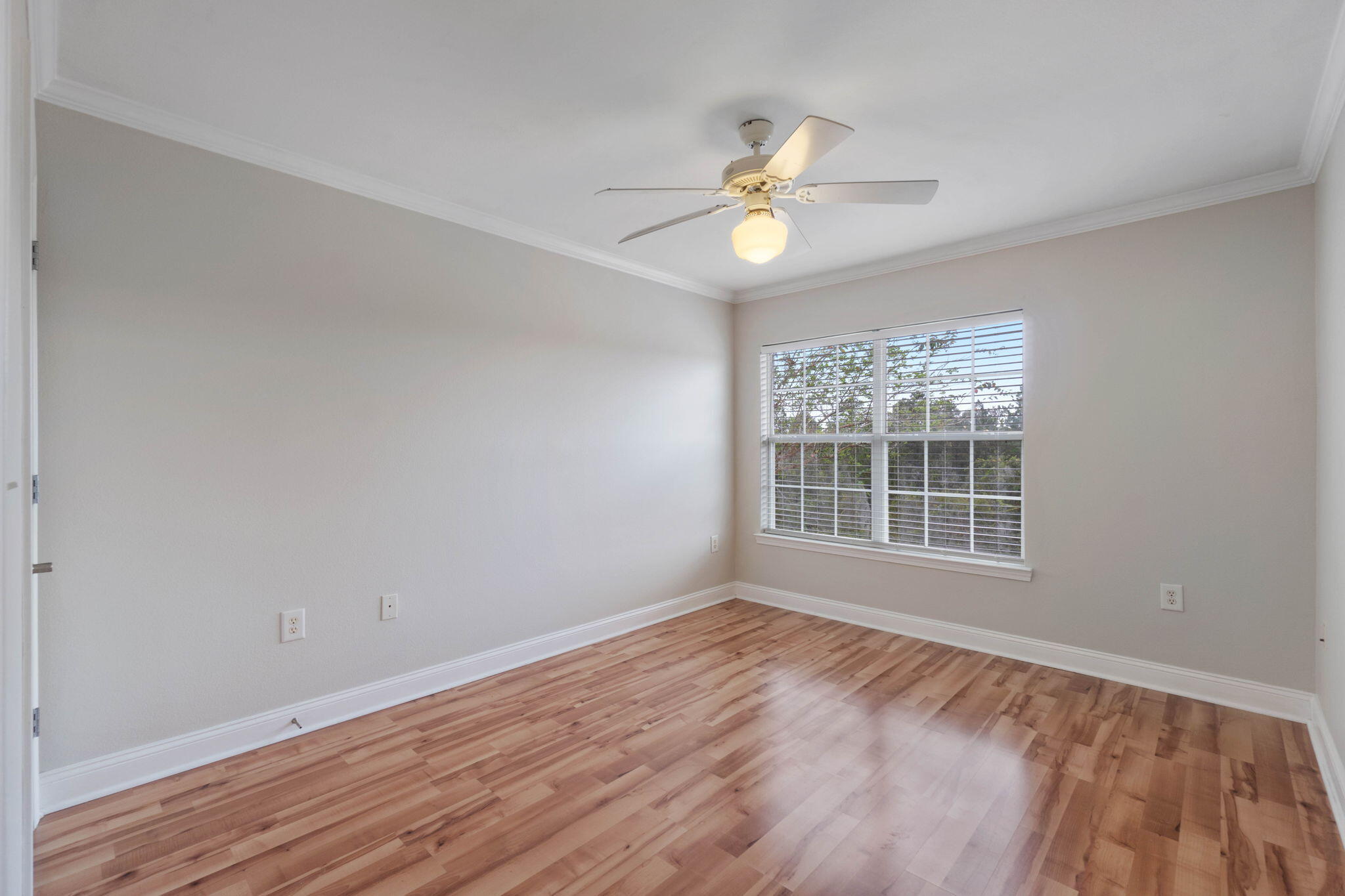 EAGLES LANDING - Residential Lease